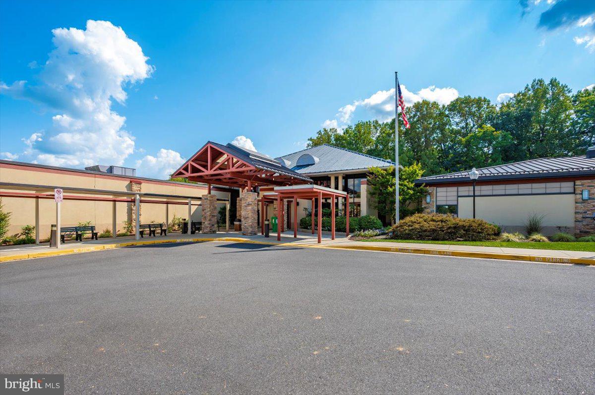 LEISURE WORLD - Residential