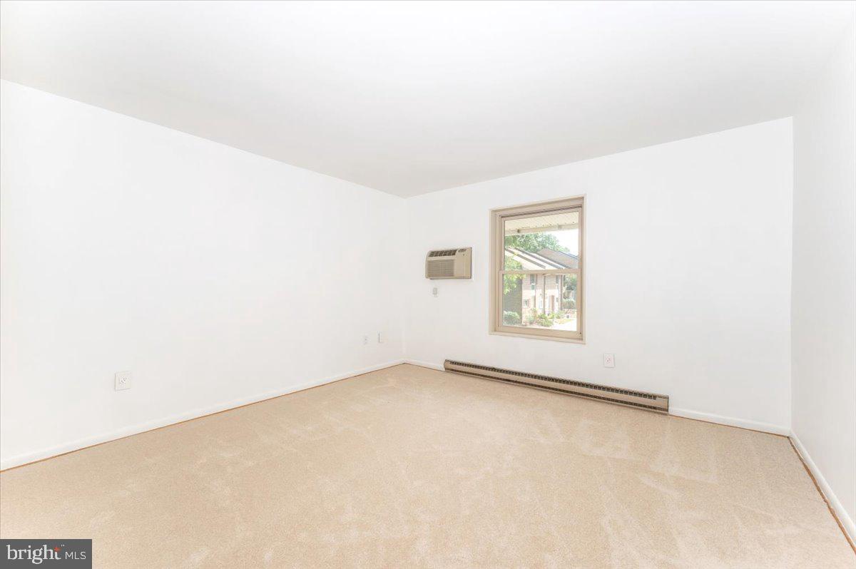 LEISURE WORLD - Residential