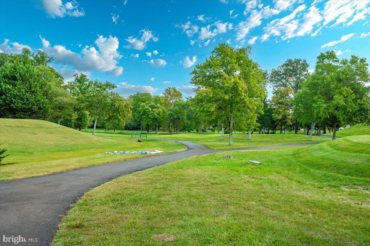 LEISURE WORLD - Residential