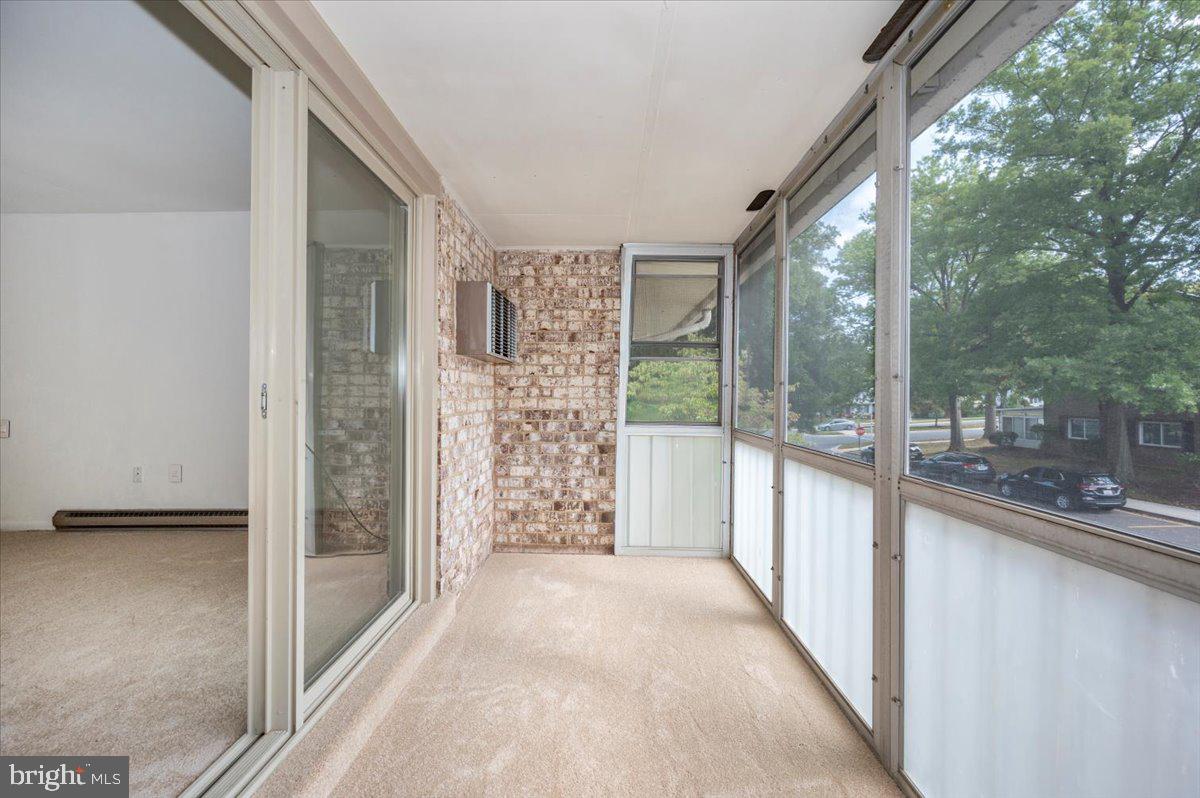 LEISURE WORLD - Residential