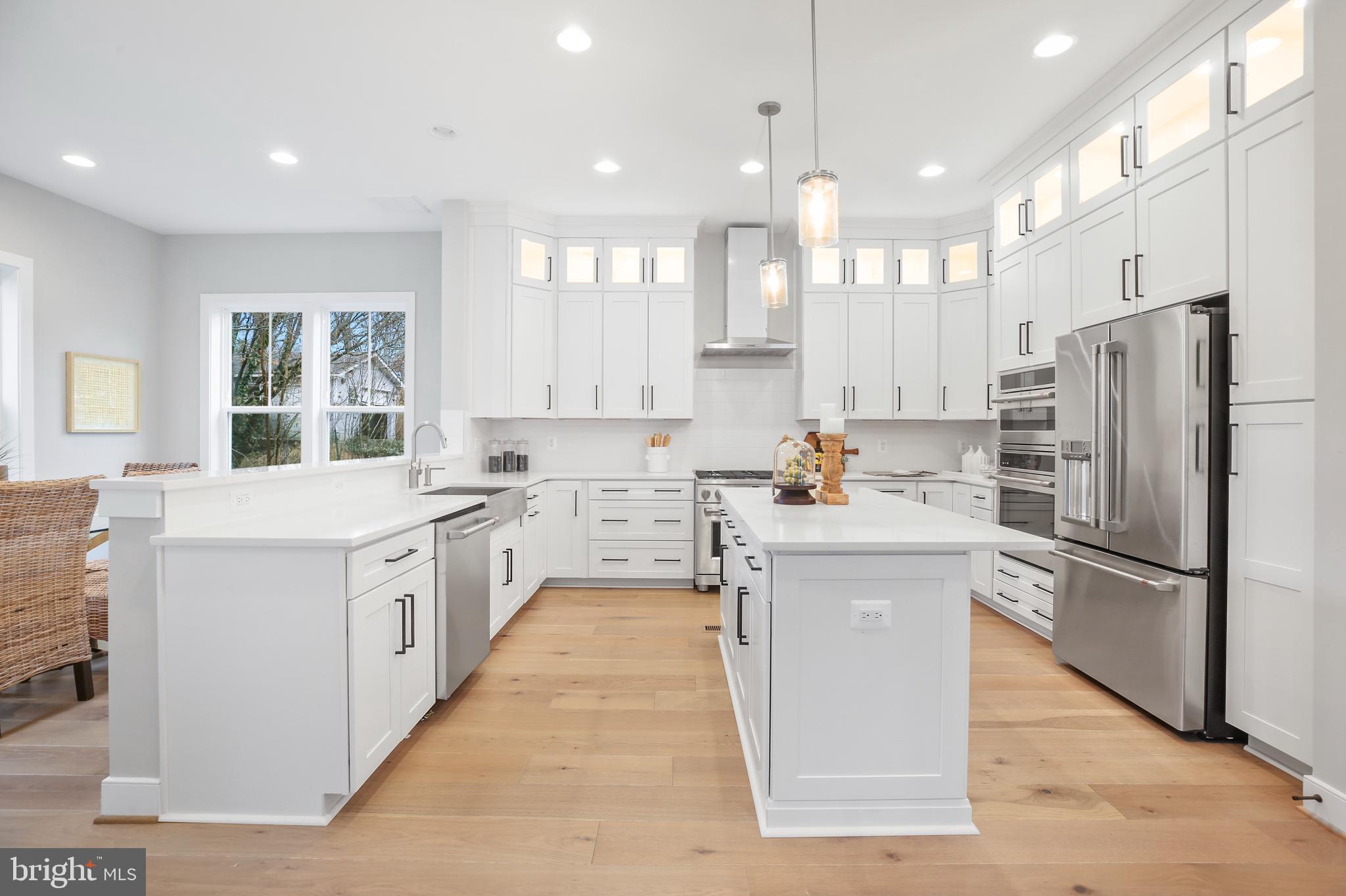 LEE CREST - Residential