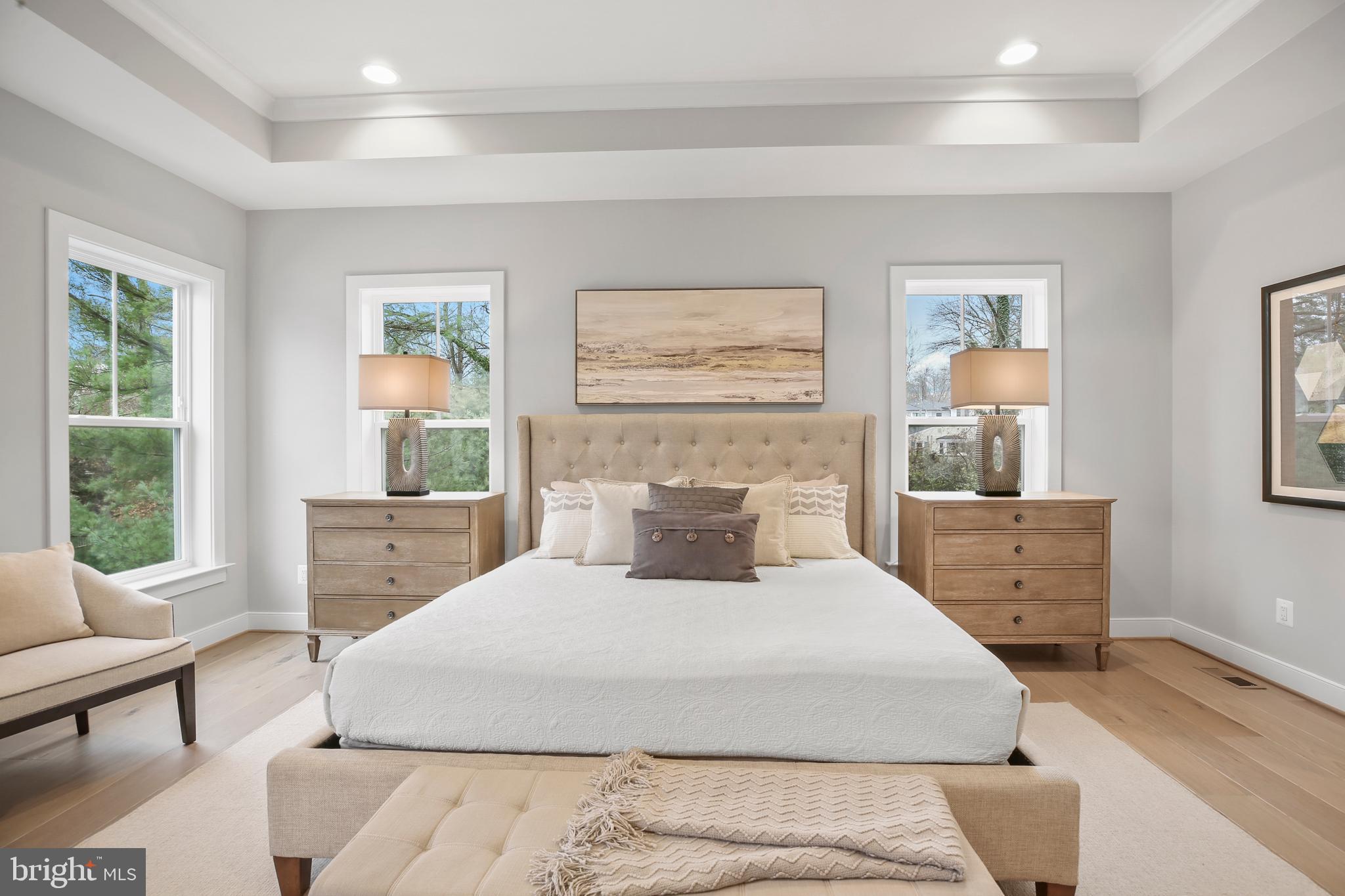 LEE CREST - Residential