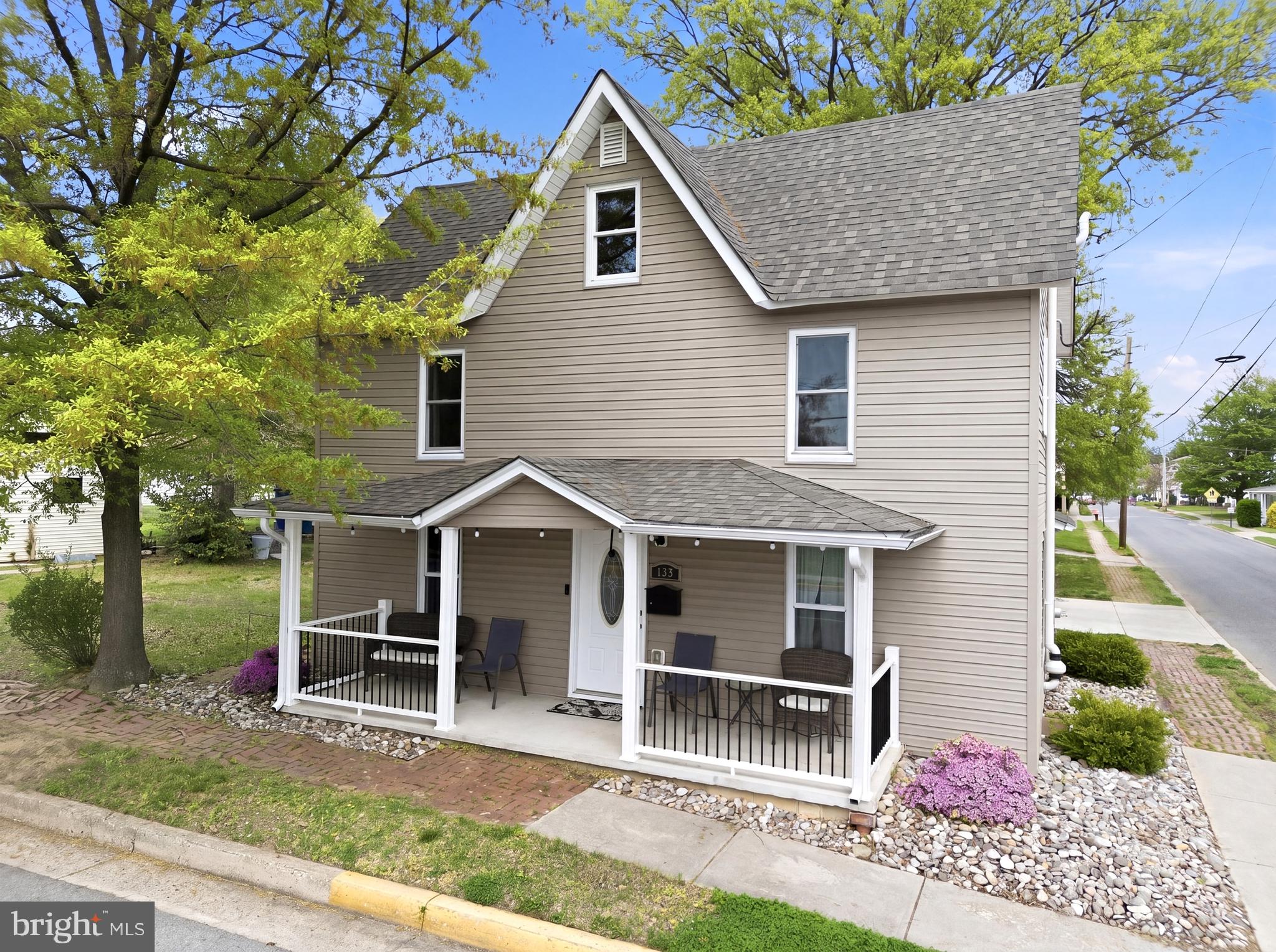 132 SCHOOL LANE