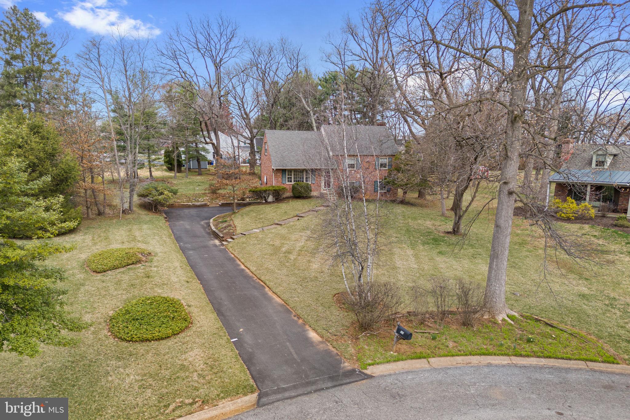 STONEHENGE - Residential