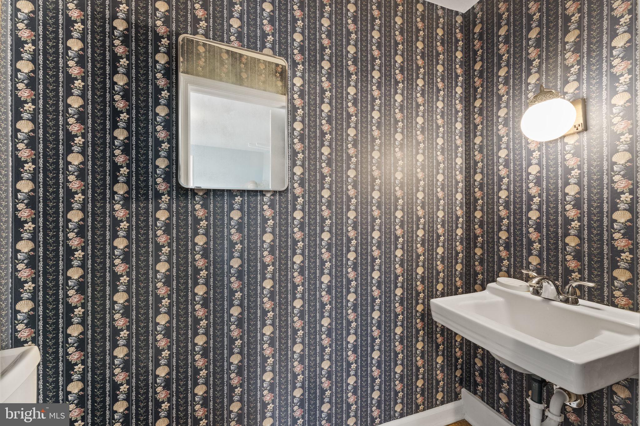 STONEHENGE - Residential