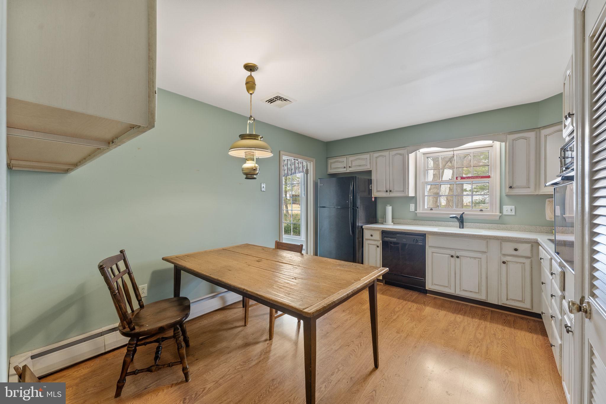 STONEHENGE - Residential