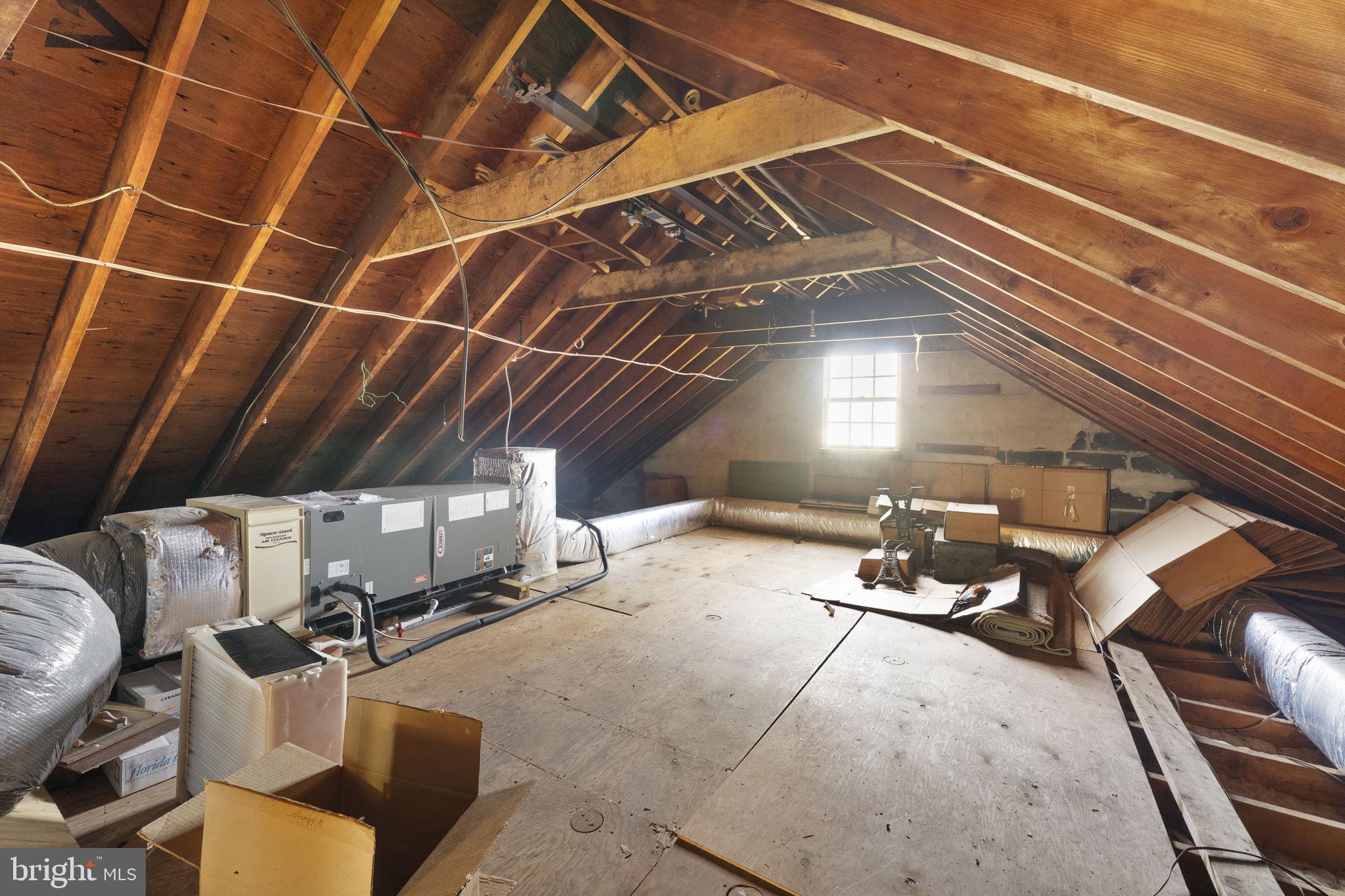 STONEHENGE - Residential