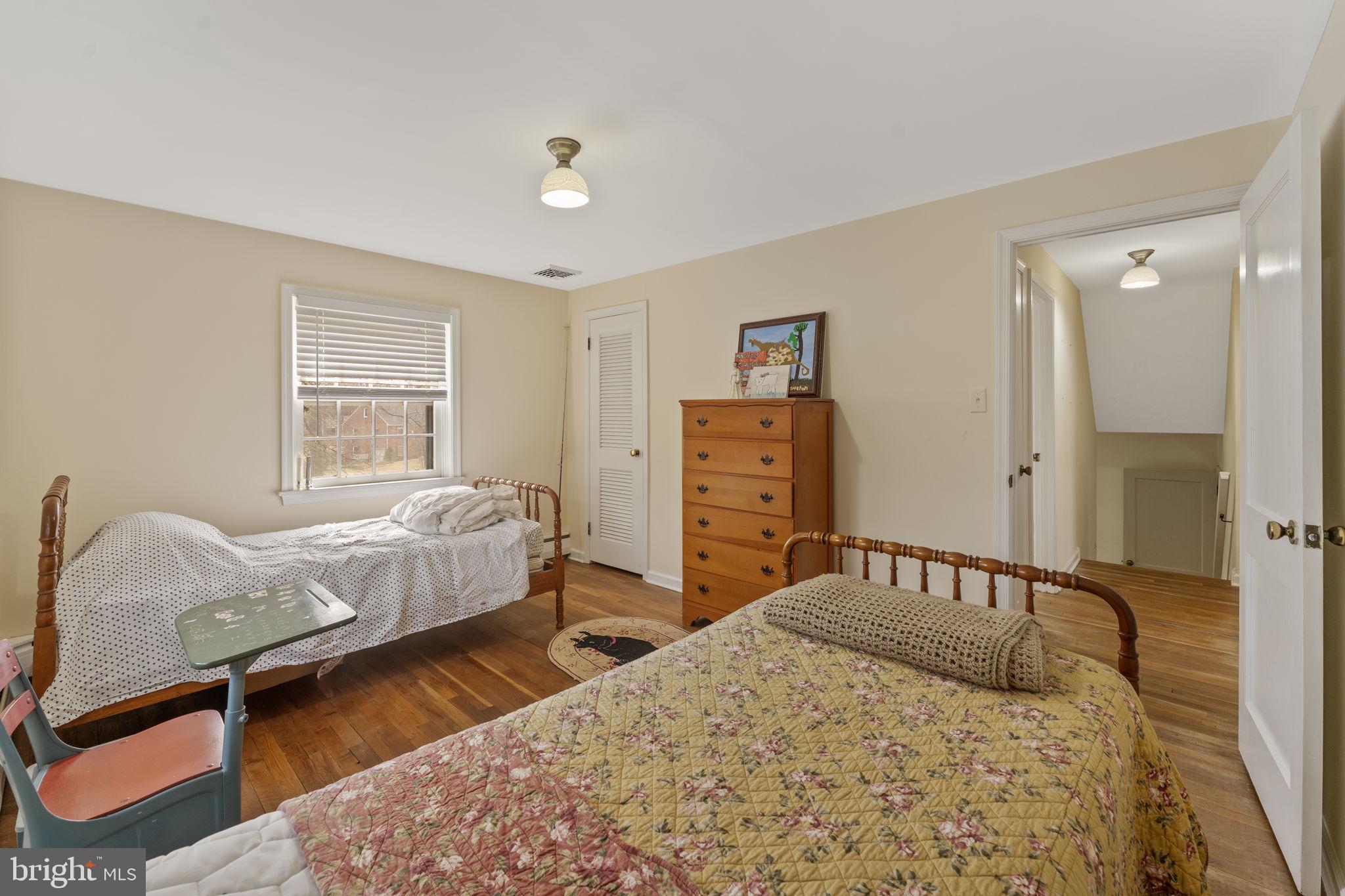 STONEHENGE - Residential