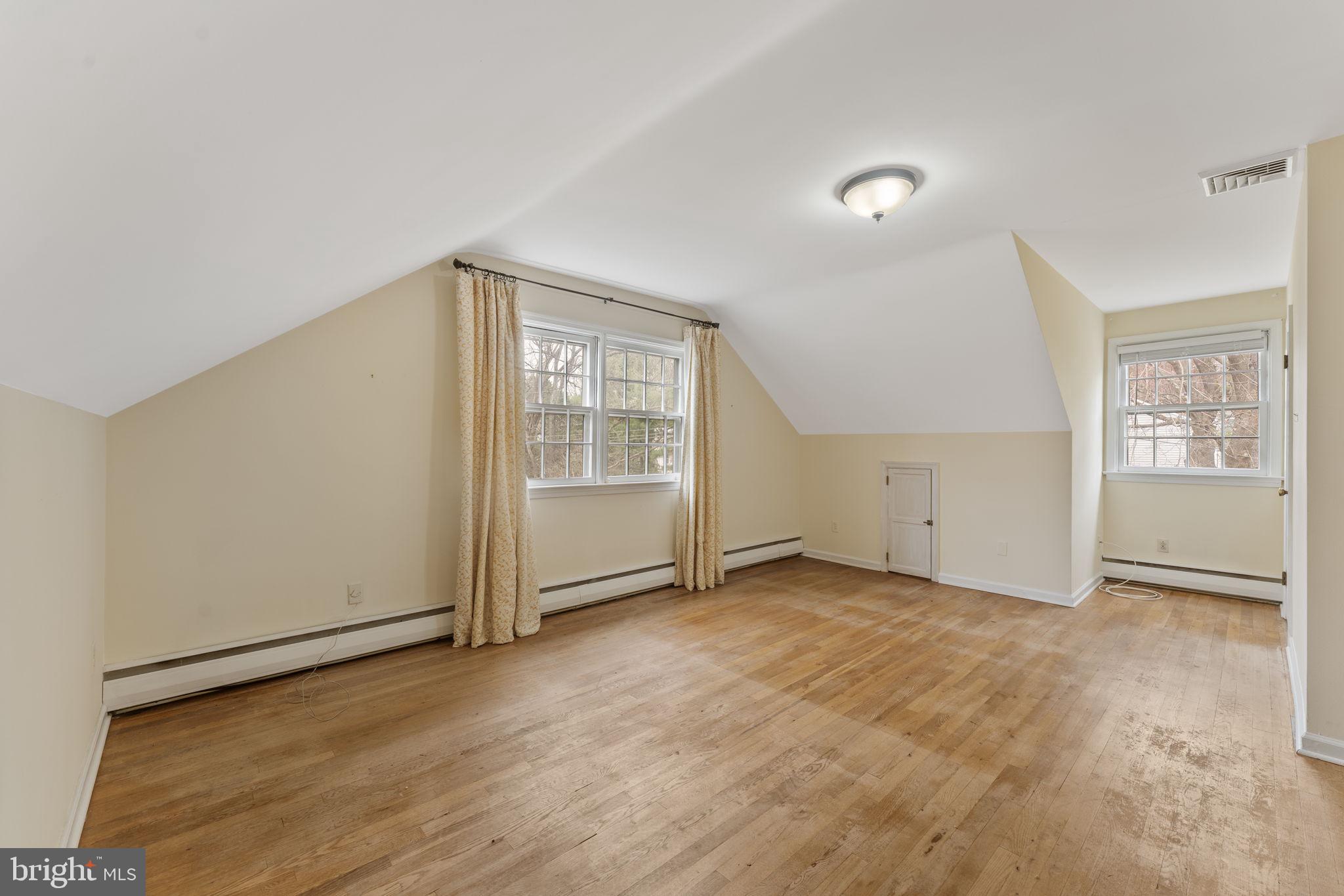 STONEHENGE - Residential