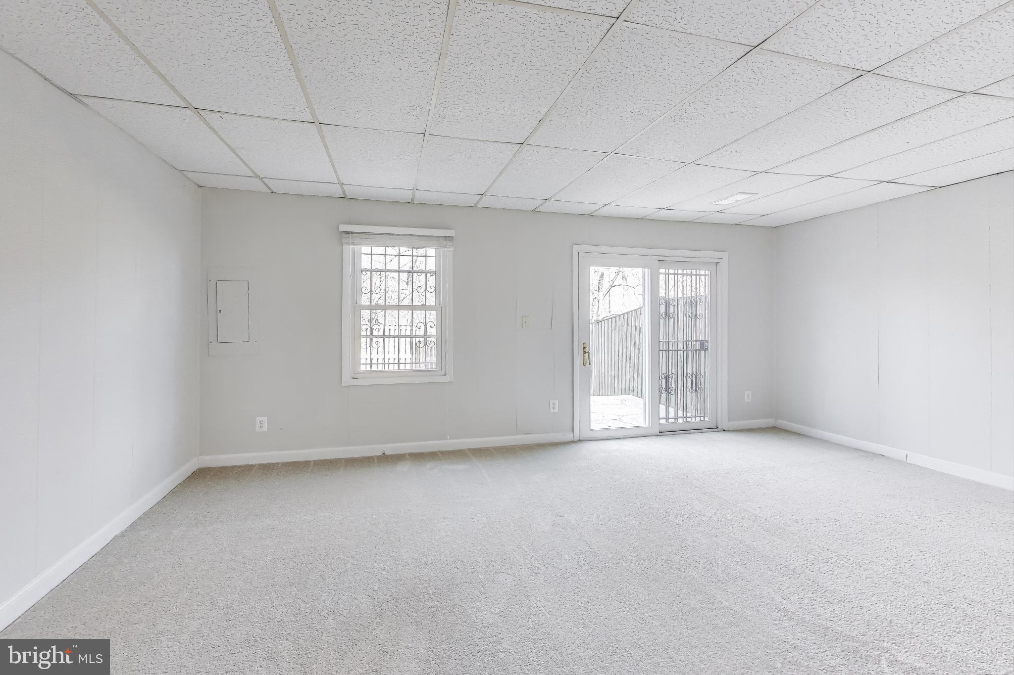 HILLCREST TOWNE - Residential