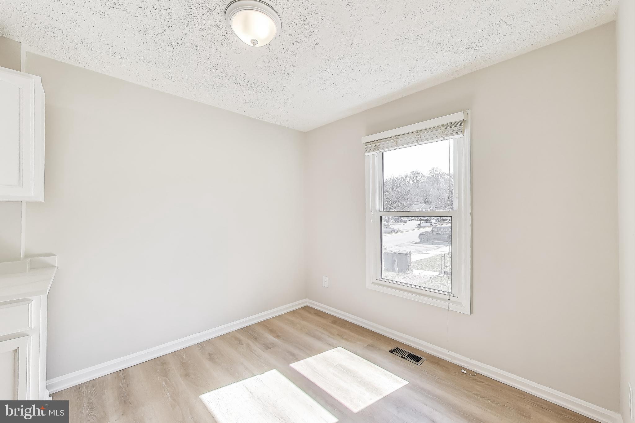 HILLCREST TOWNE - Residential