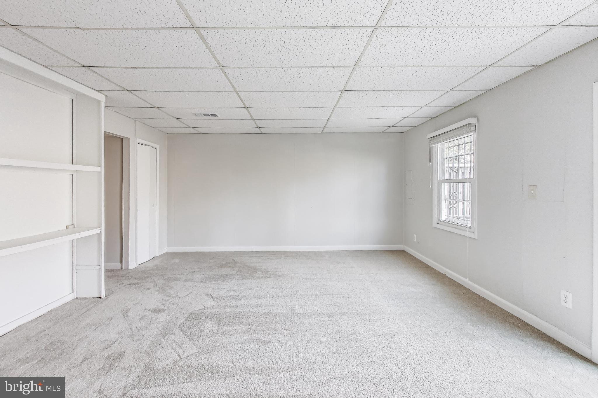 HILLCREST TOWNE - Residential