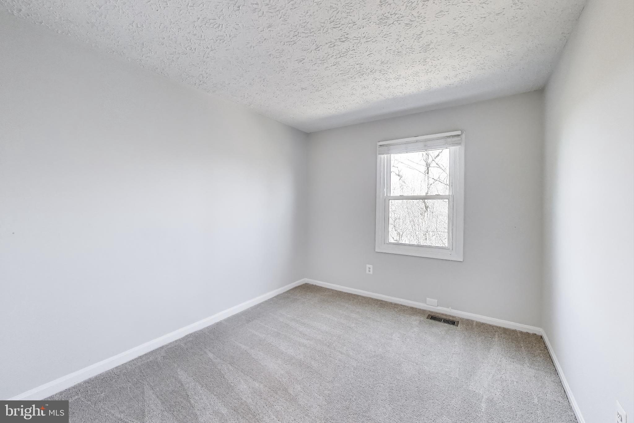 HILLCREST TOWNE - Residential