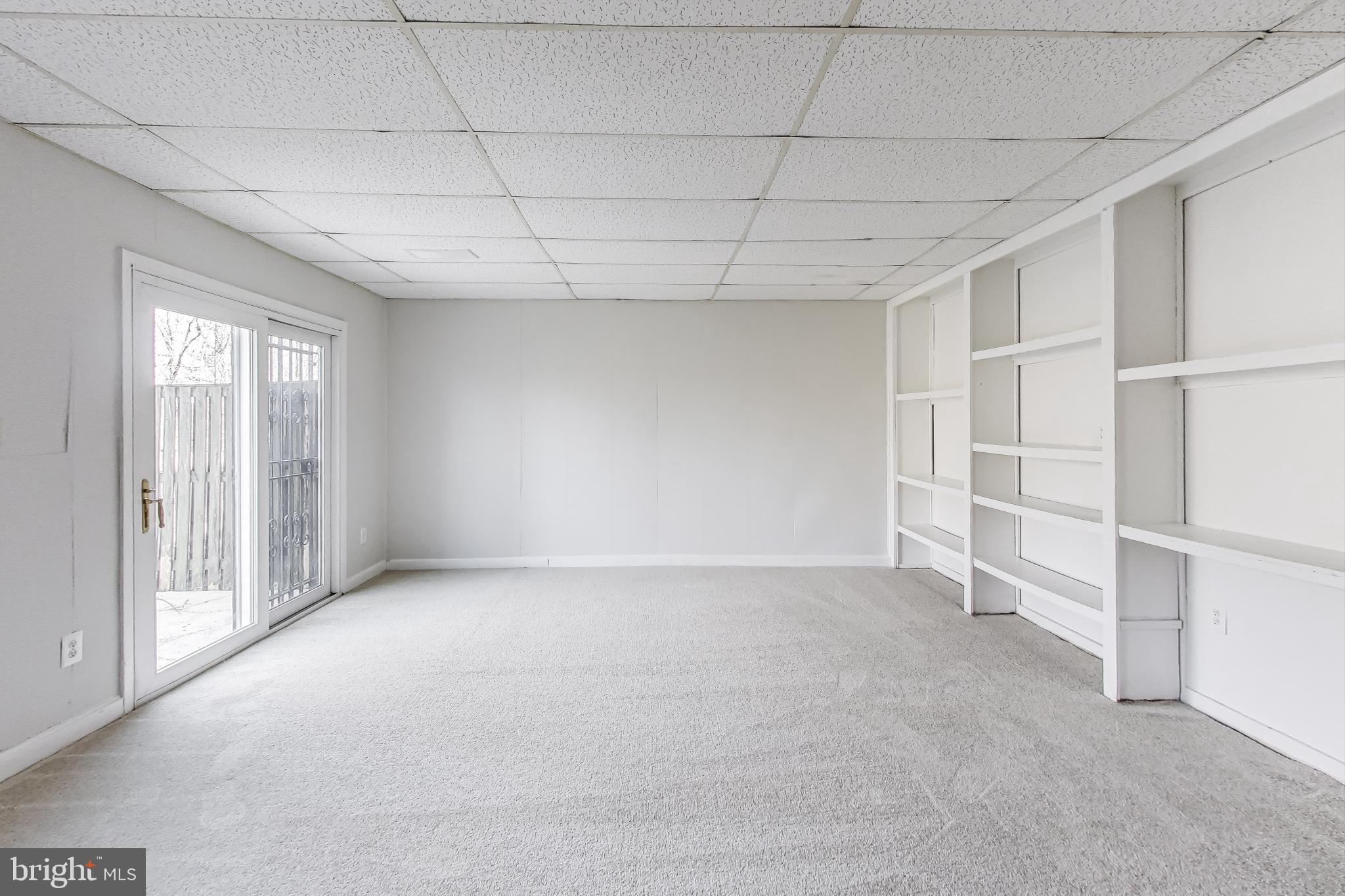 HILLCREST TOWNE - Residential