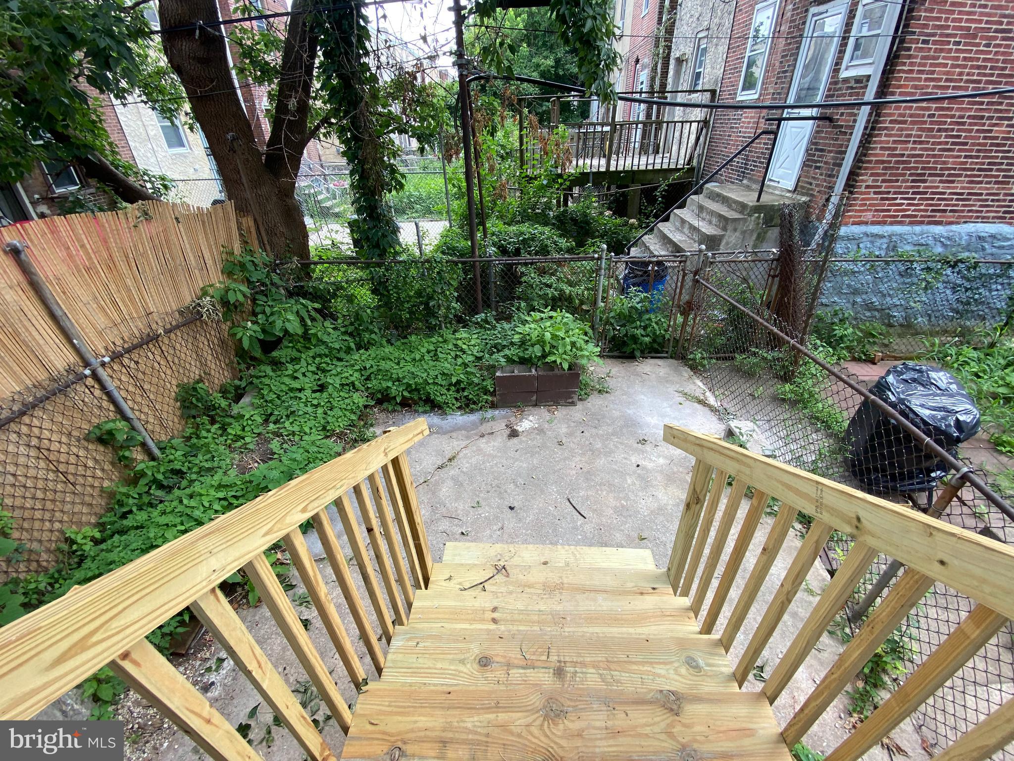 CARROLL PARK - Residential Lease