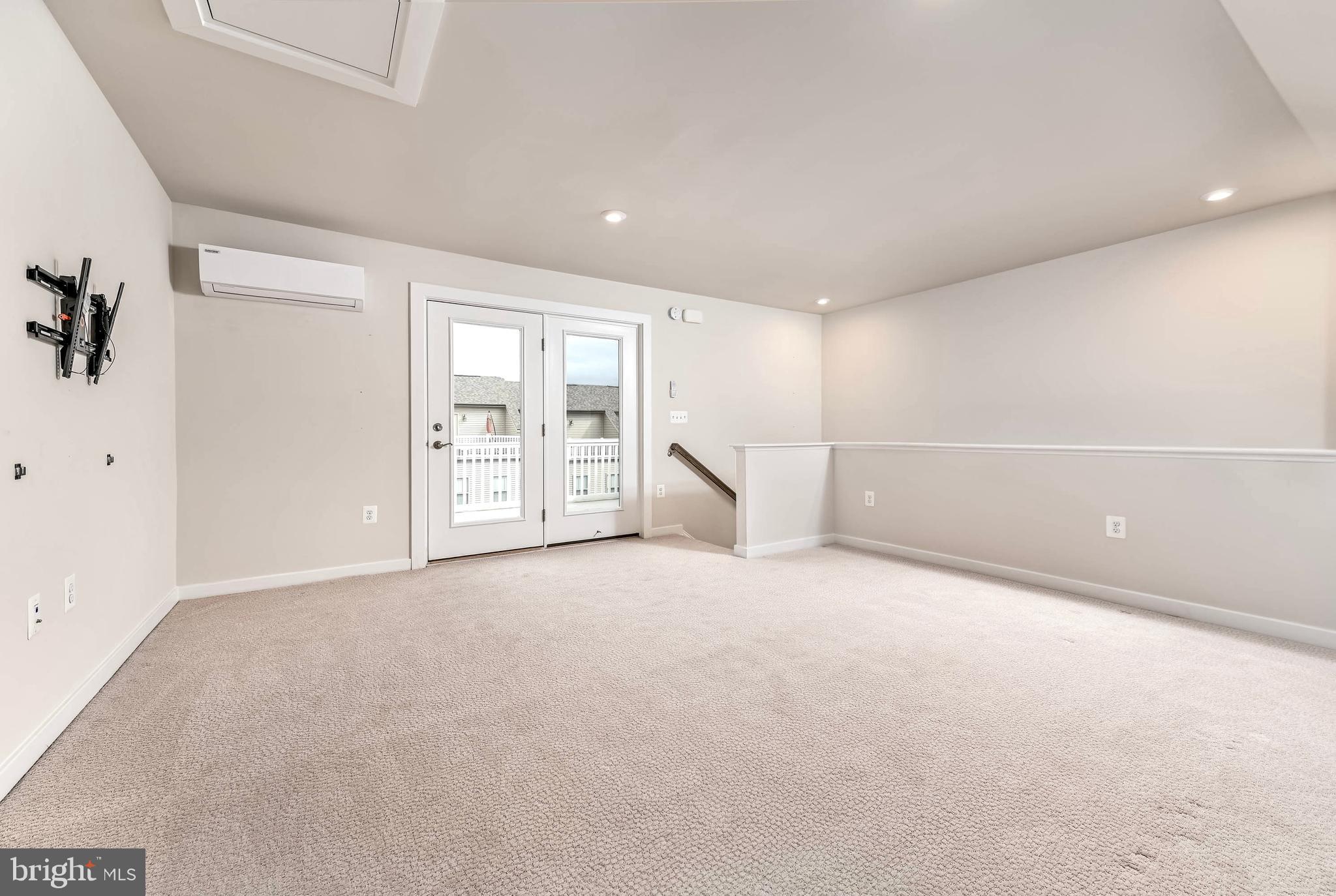 TUSCARORA VILLAGE - Residential Lease