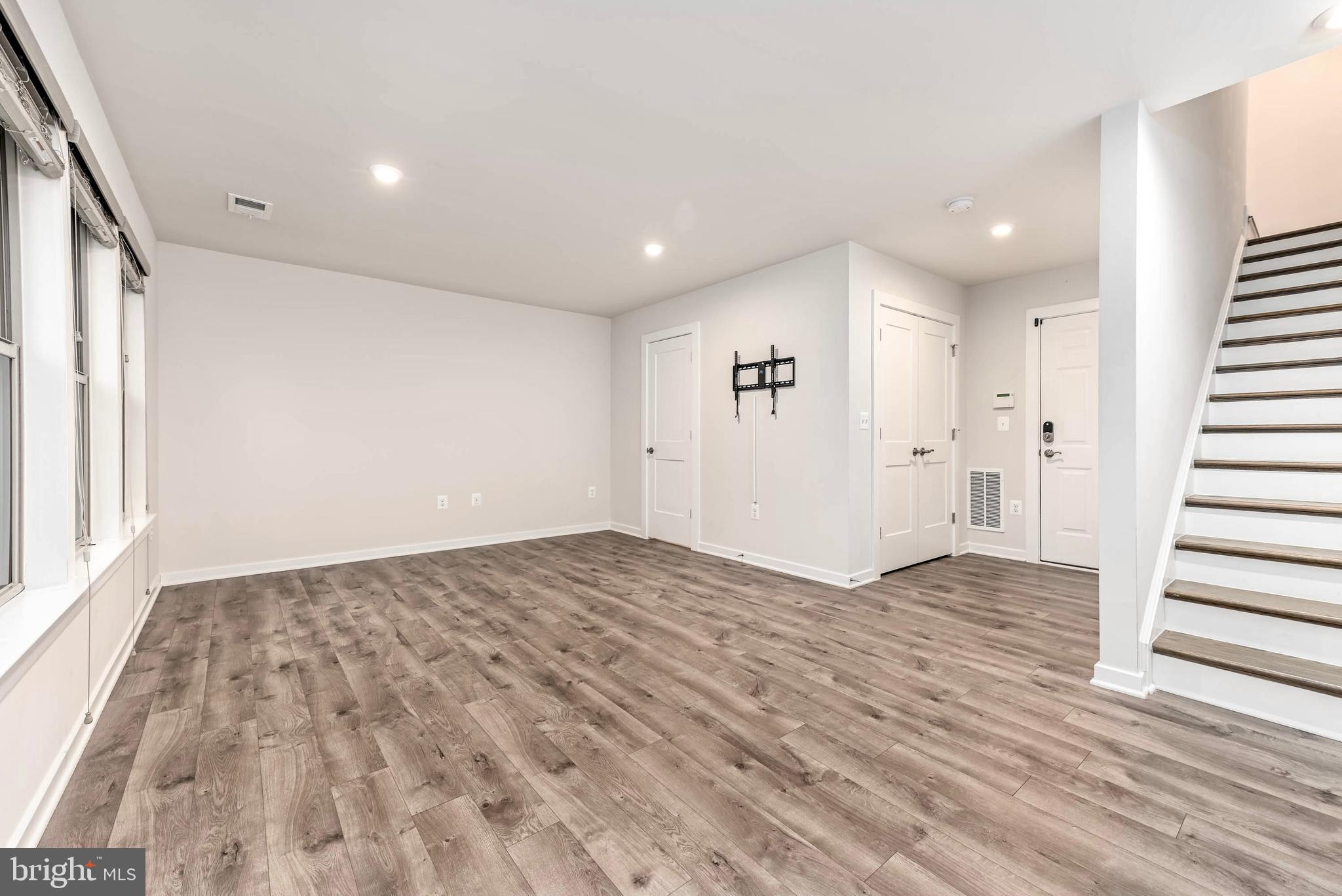 TUSCARORA VILLAGE - Residential Lease