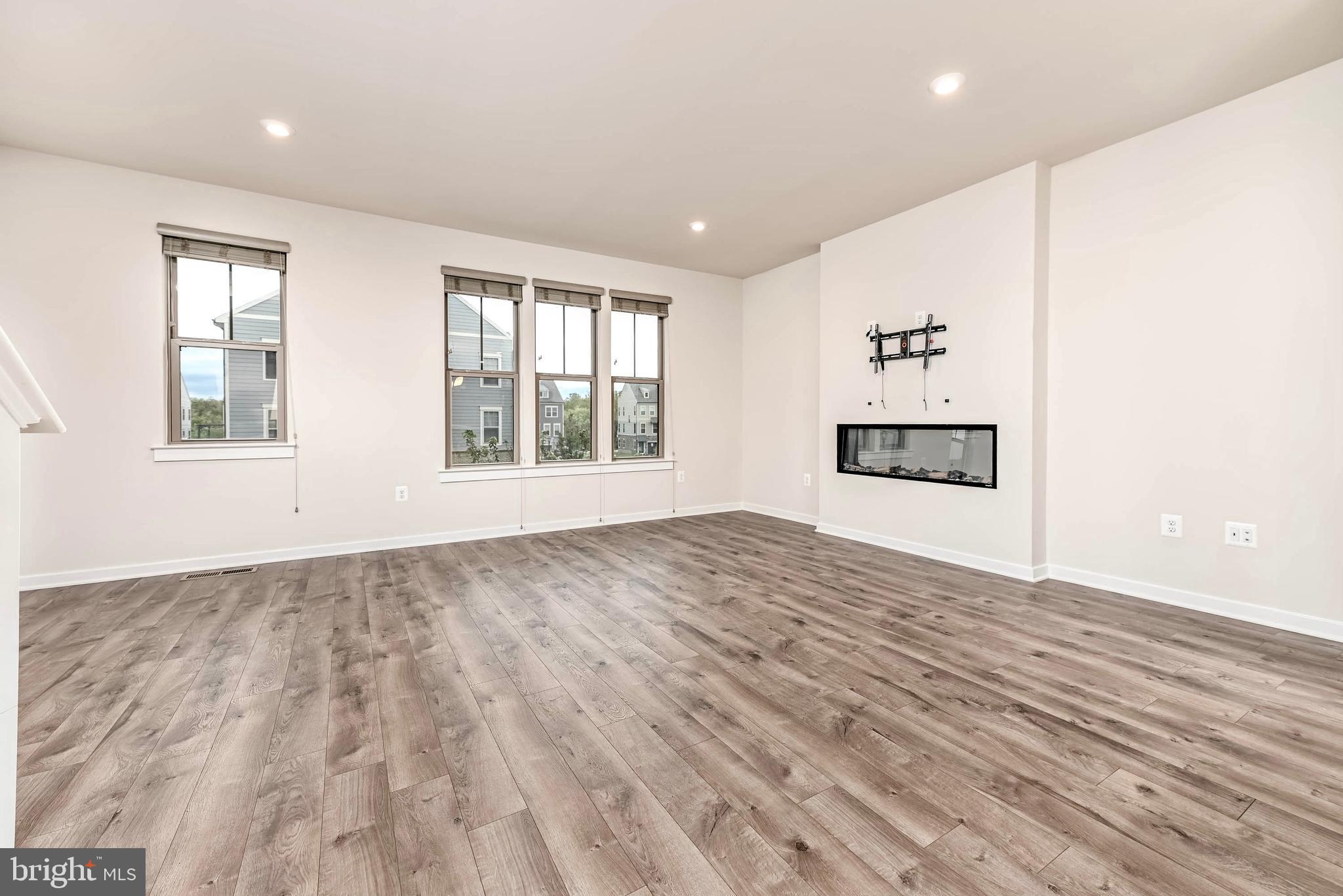 TUSCARORA VILLAGE - Residential Lease