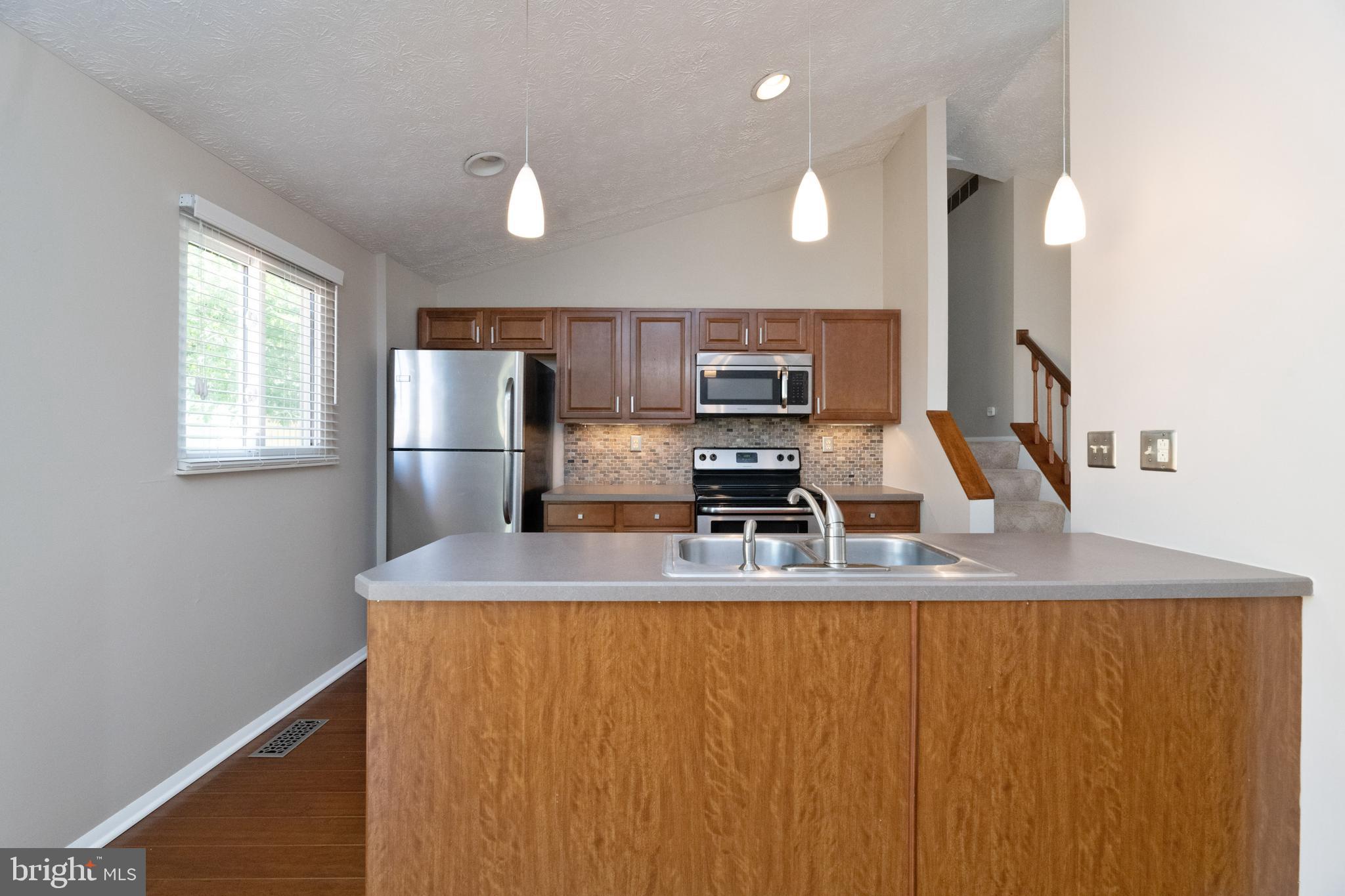 HARMANS WOODS - Residential Lease