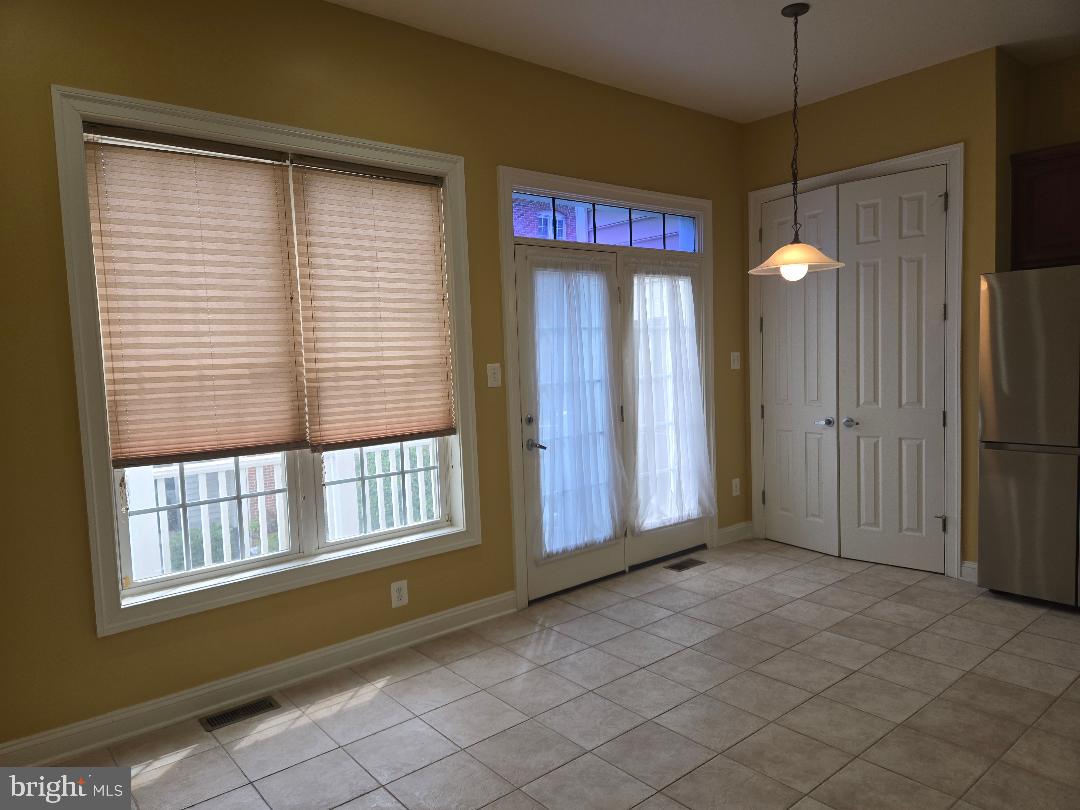 HIDDEN CREEK - Residential Lease