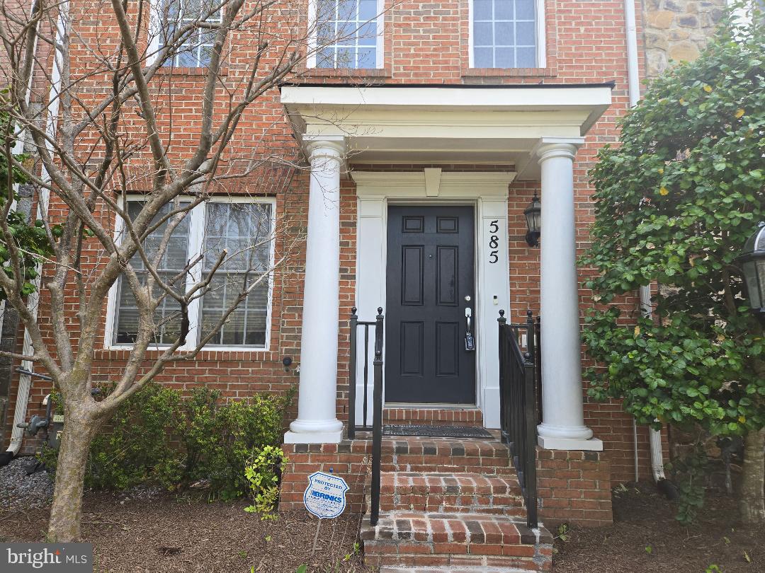 HIDDEN CREEK - Residential Lease