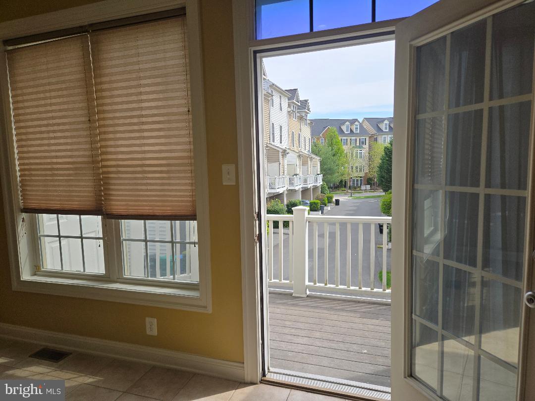 HIDDEN CREEK - Residential Lease