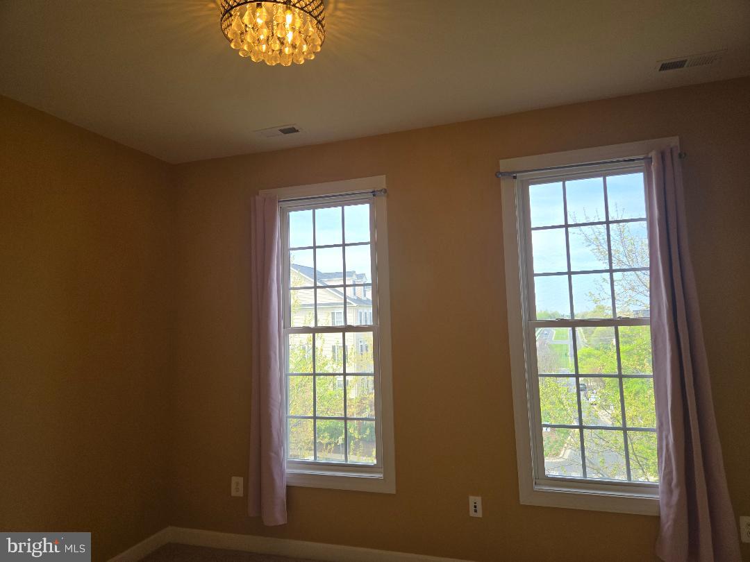 HIDDEN CREEK - Residential Lease