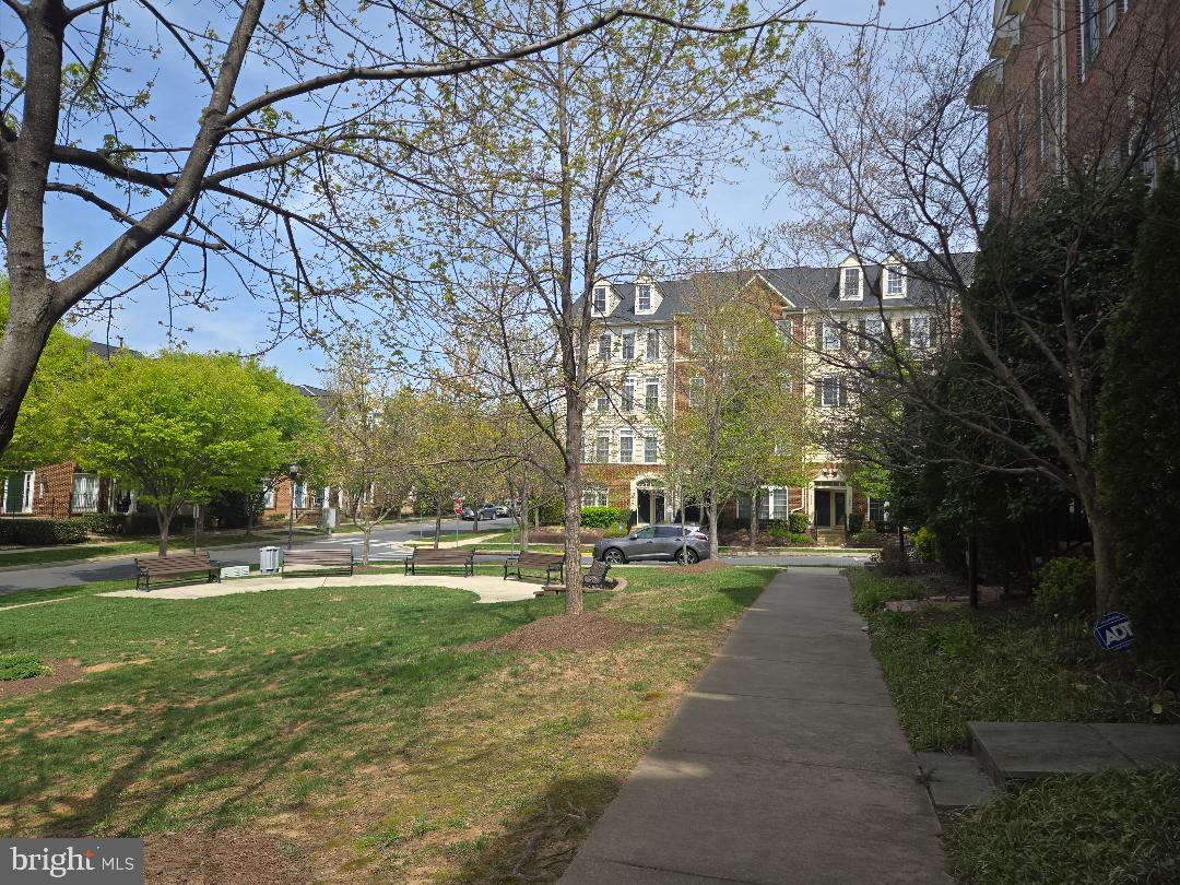 HIDDEN CREEK - Residential Lease