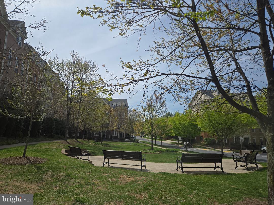 HIDDEN CREEK - Residential Lease