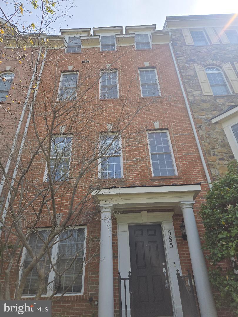 HIDDEN CREEK - Residential Lease