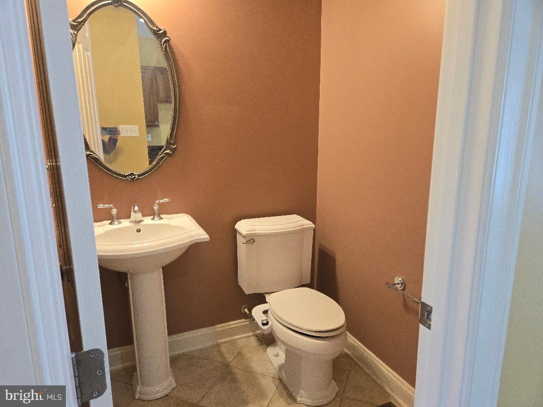 HIDDEN CREEK - Residential Lease