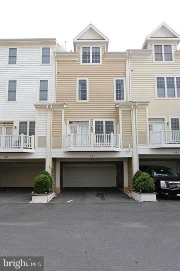 HIDDEN CREEK - Residential Lease