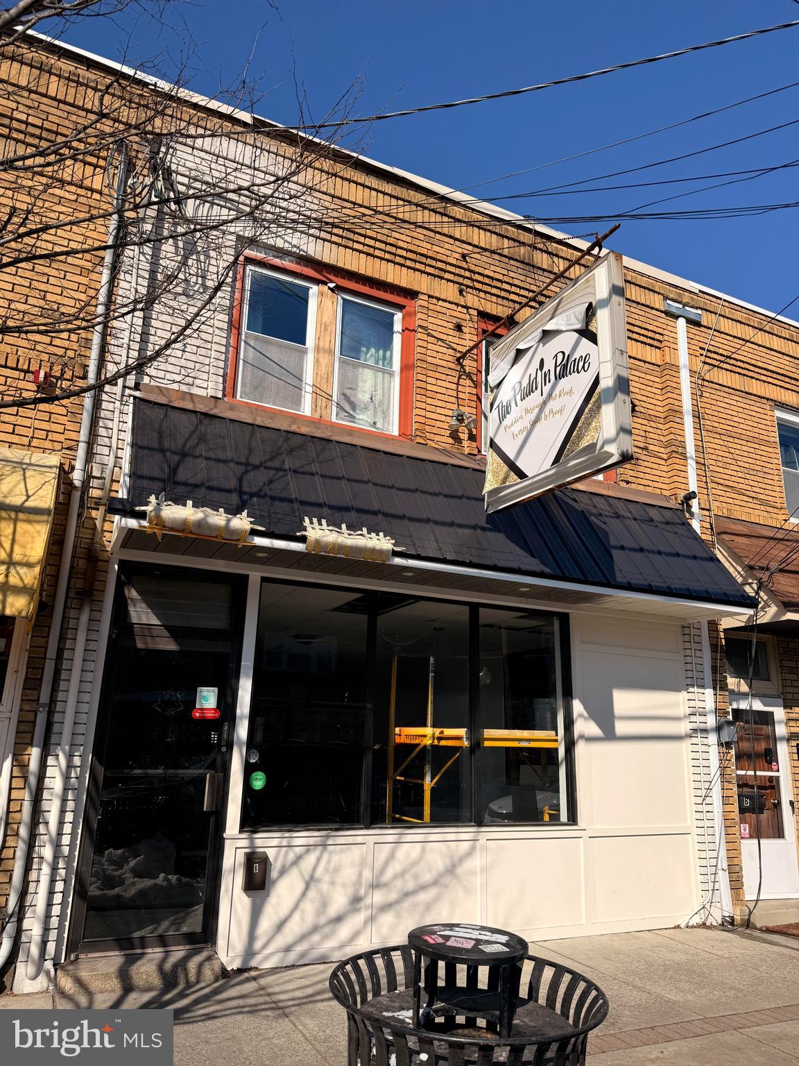 211 W CLINTON AVENUE