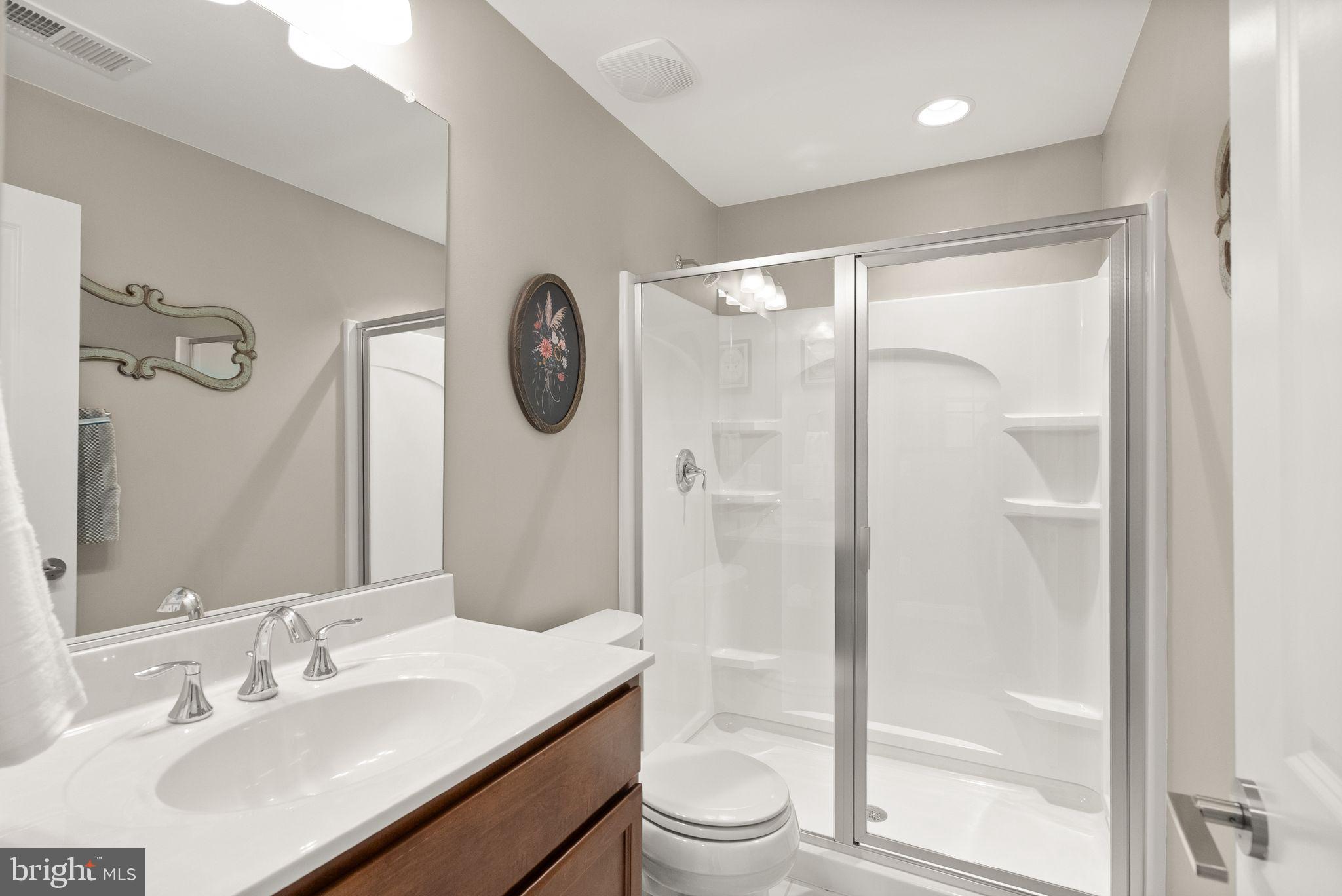 SHENANDOAH, LAKE FREDERICK - Residential