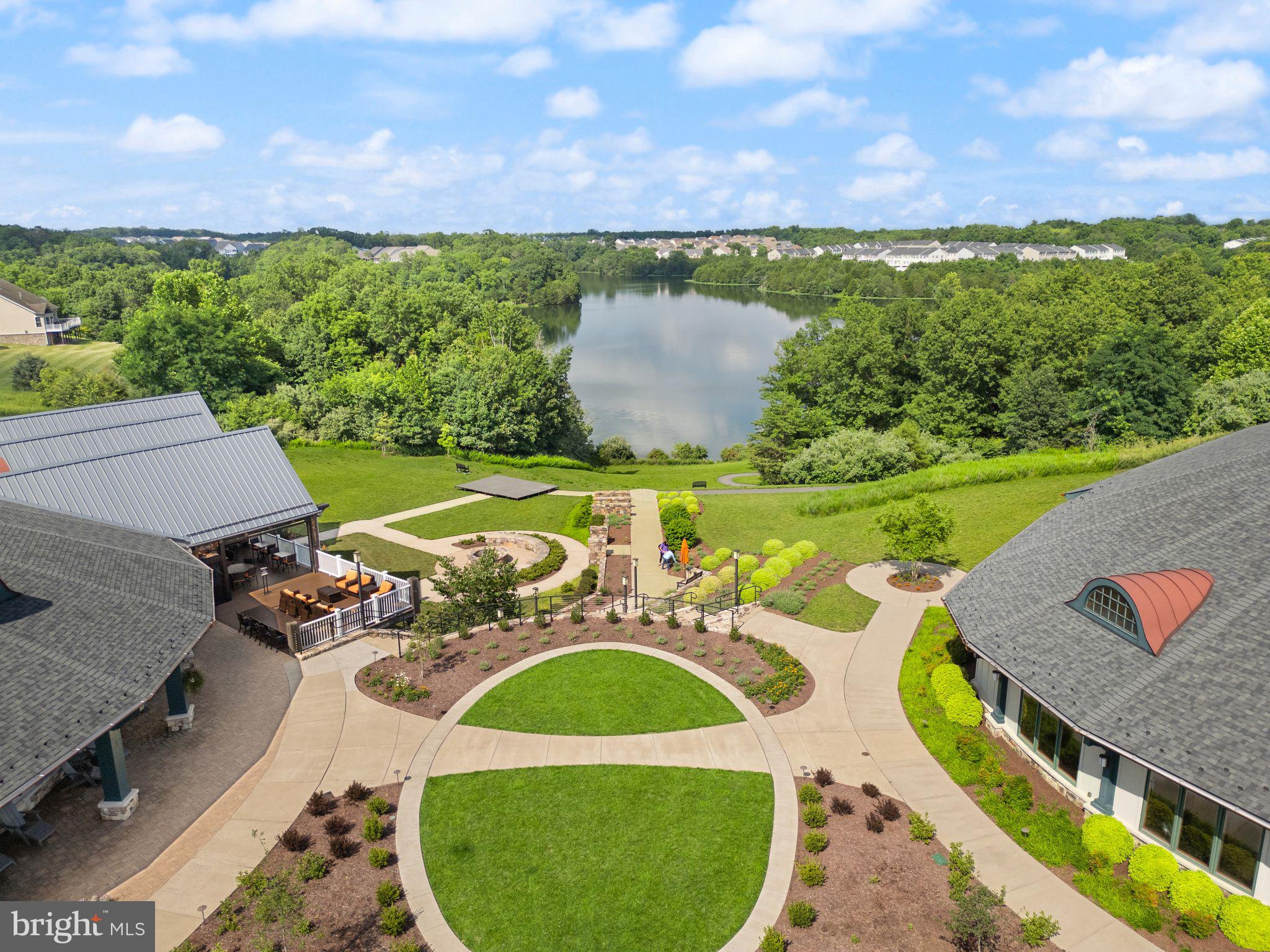 SHENANDOAH, LAKE FREDERICK - Residential