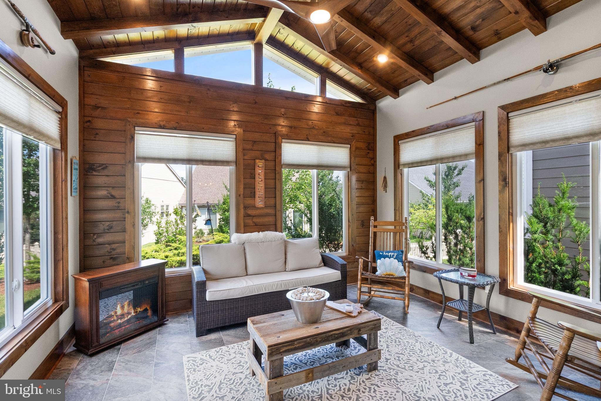 SHENANDOAH, LAKE FREDERICK - Residential