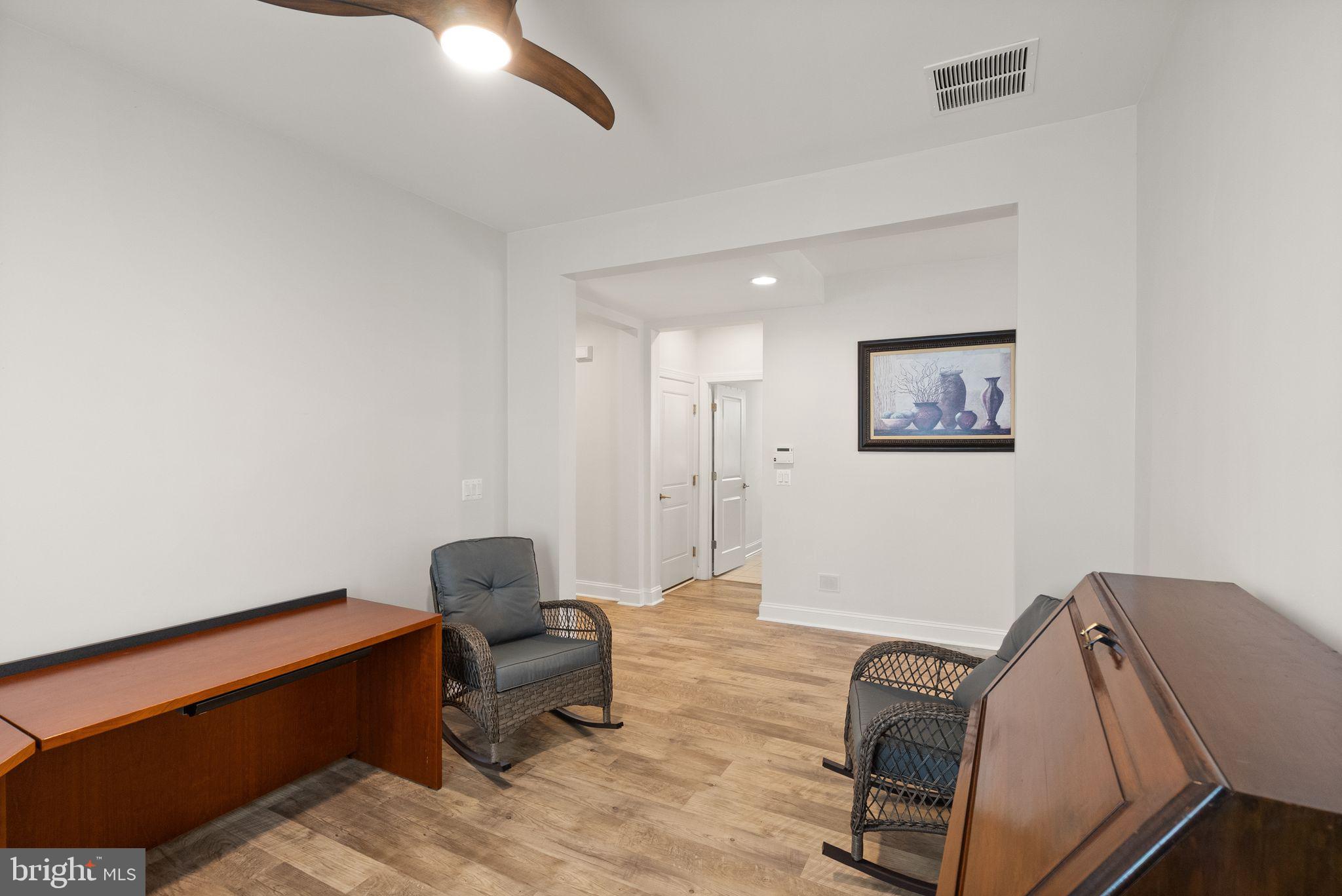 SHENANDOAH, LAKE FREDERICK - Residential