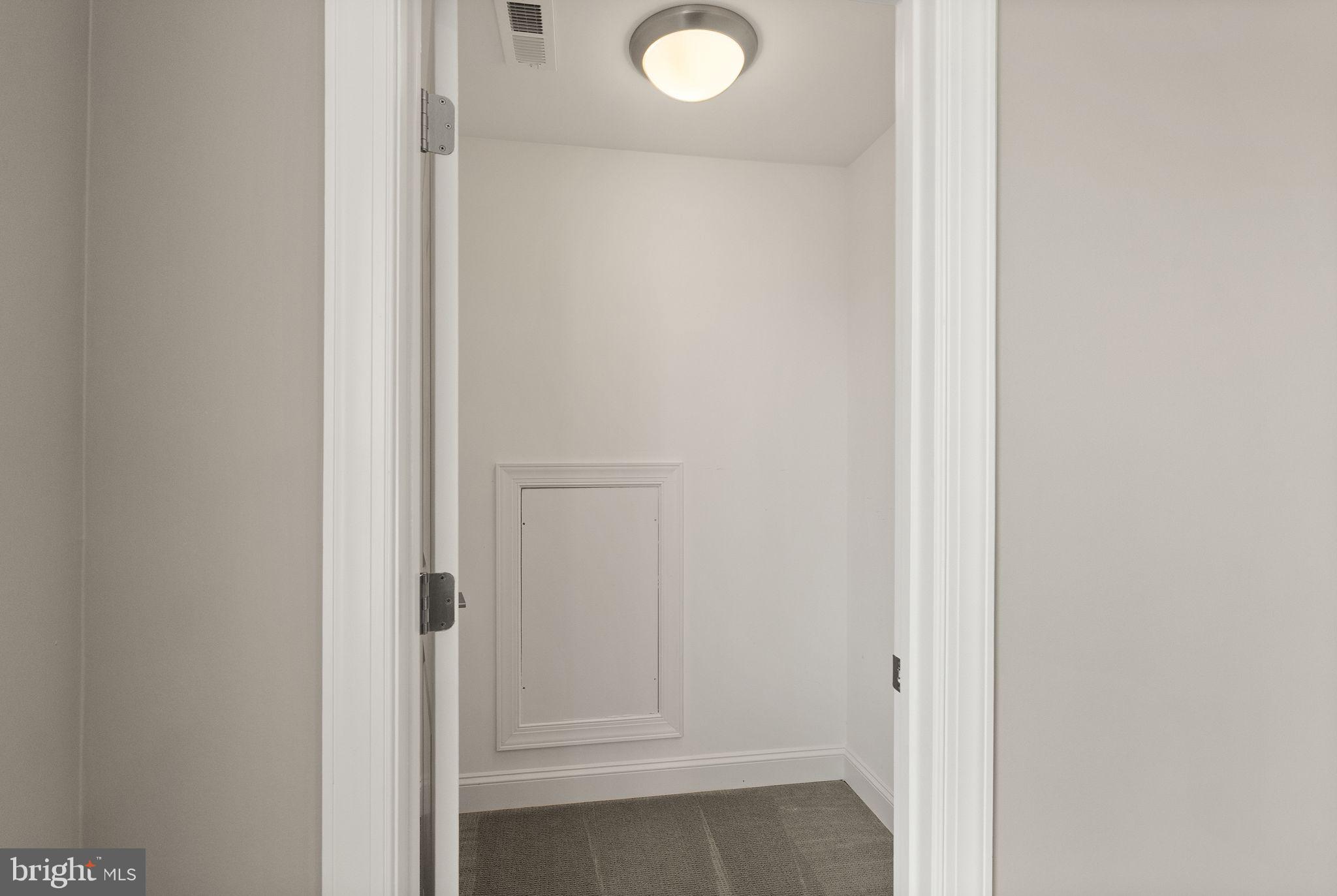 SHENANDOAH, LAKE FREDERICK - Residential