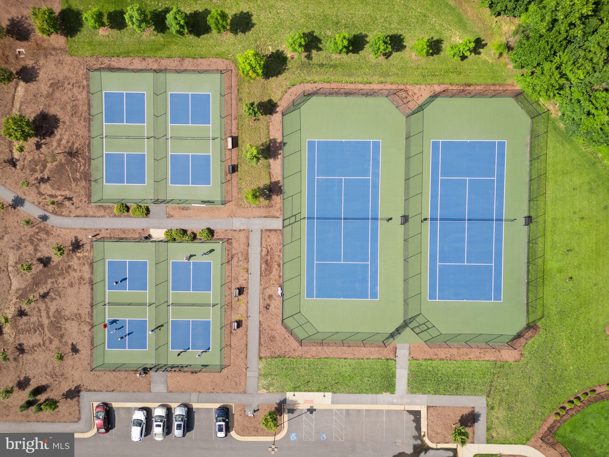 SHENANDOAH, LAKE FREDERICK - Residential