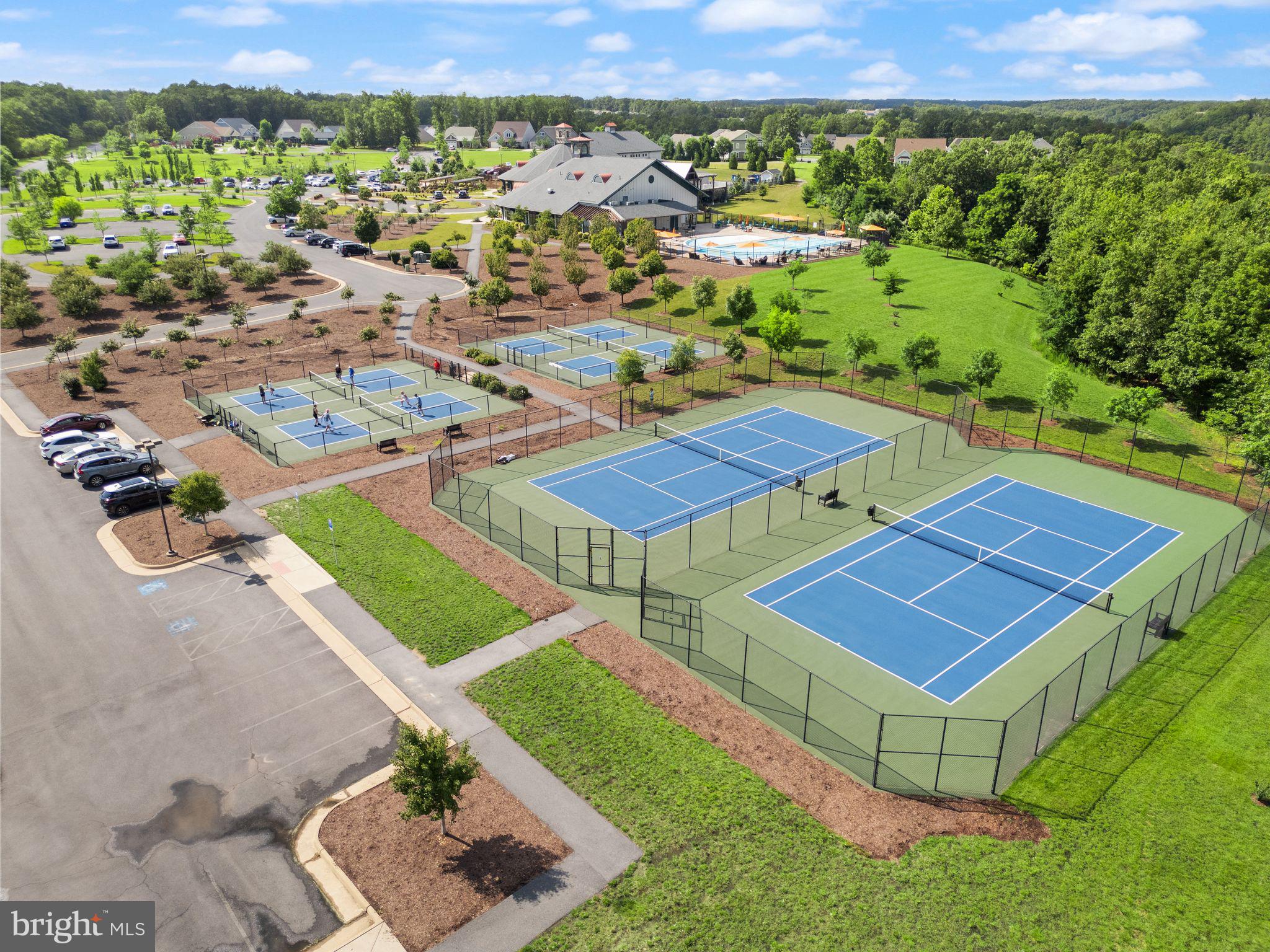 SHENANDOAH, LAKE FREDERICK - Residential