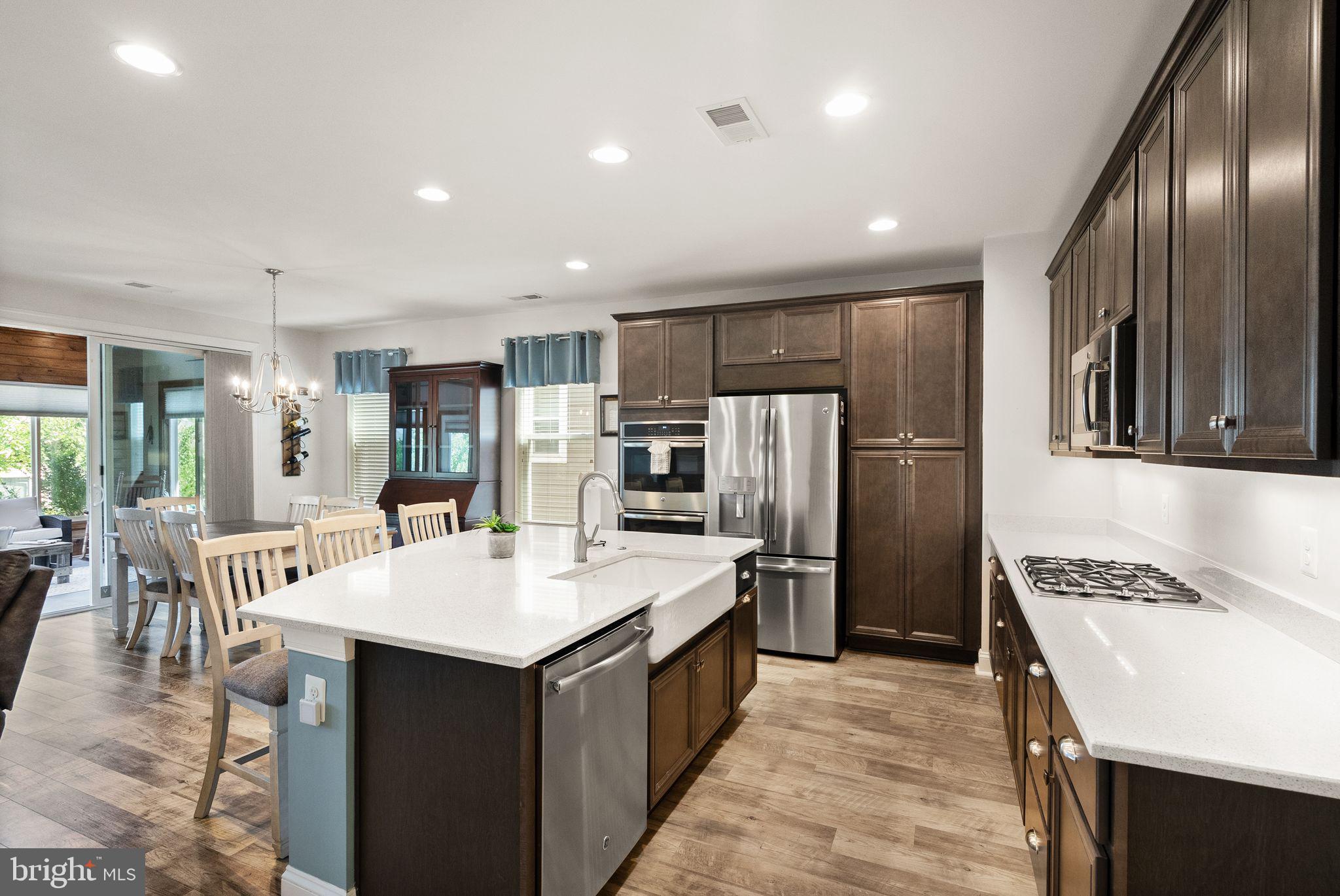 SHENANDOAH, LAKE FREDERICK - Residential