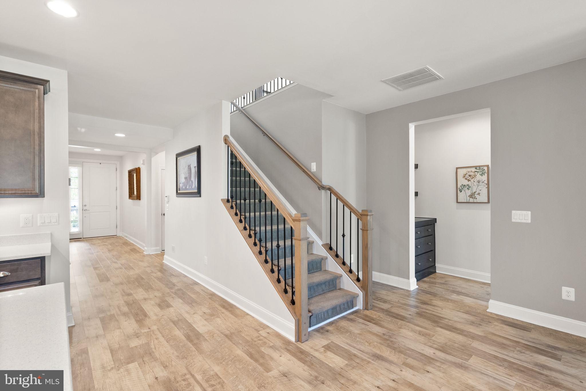 SHENANDOAH, LAKE FREDERICK - Residential