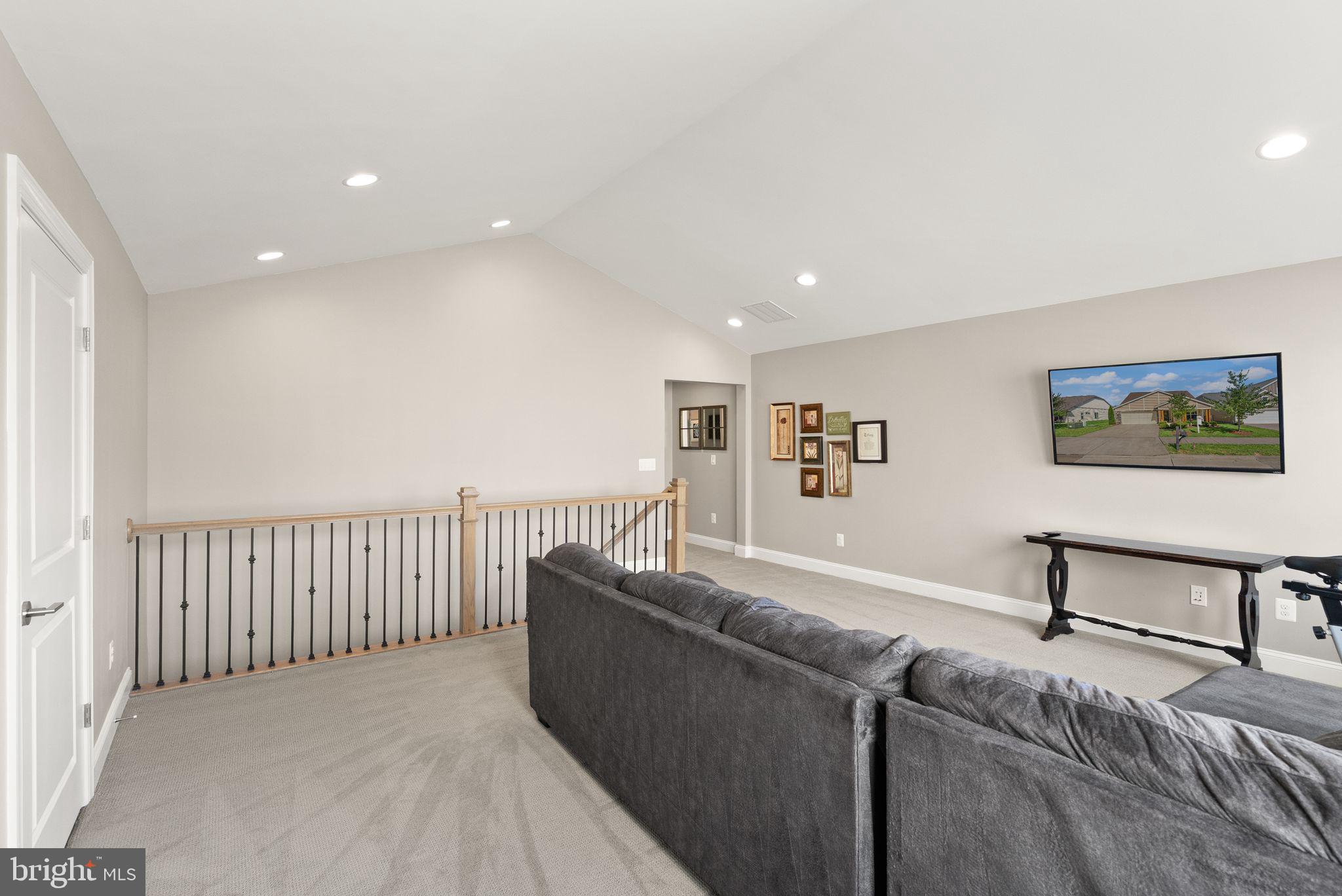 SHENANDOAH, LAKE FREDERICK - Residential