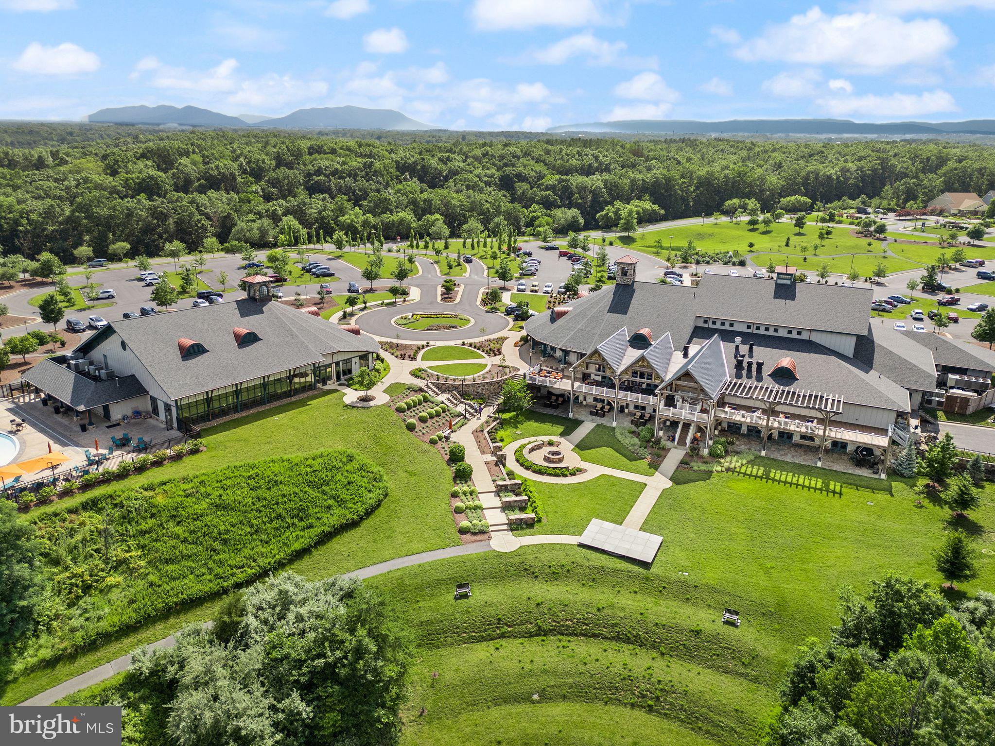 SHENANDOAH, LAKE FREDERICK - Residential