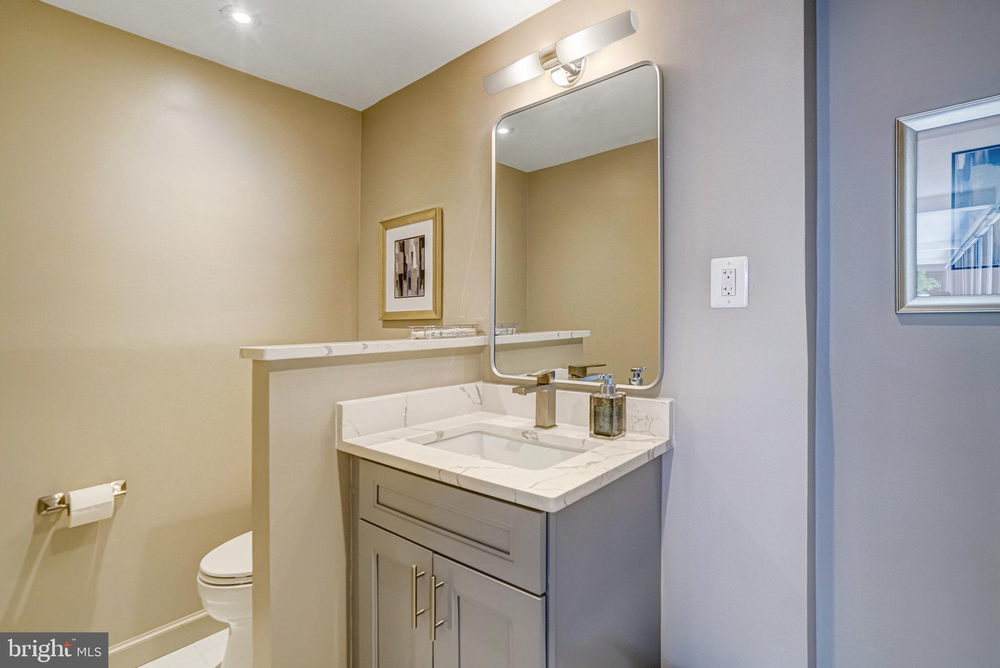 CARLYN PLACE - Residential