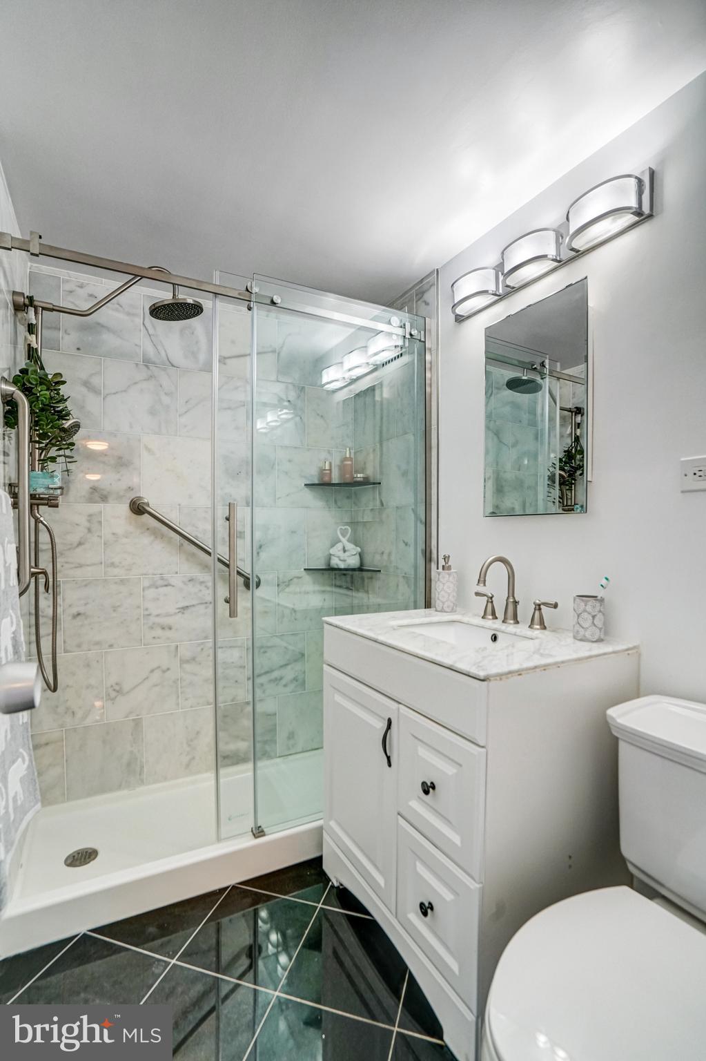 CARLYN PLACE - Residential