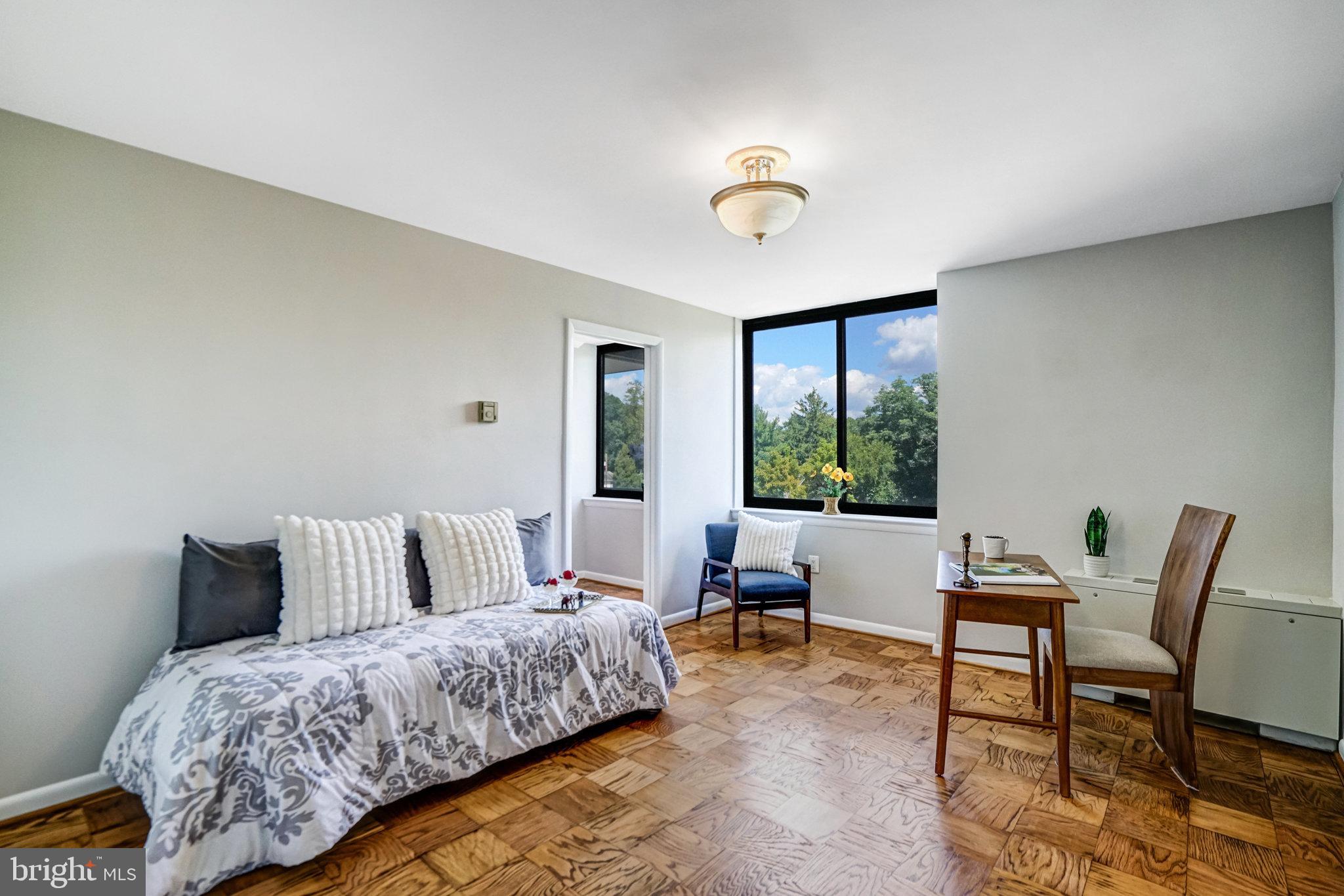 CARLYN PLACE - Residential