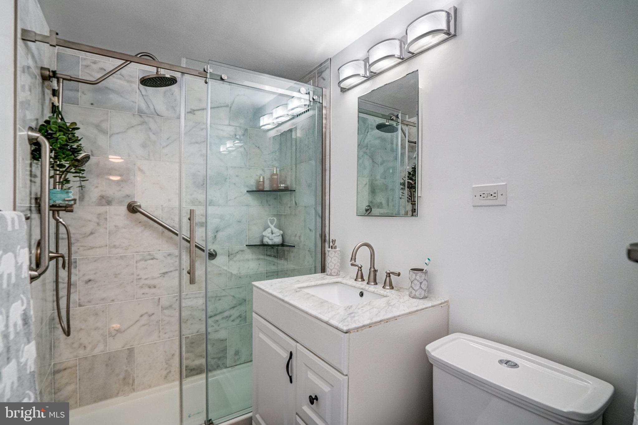 CARLYN PLACE - Residential