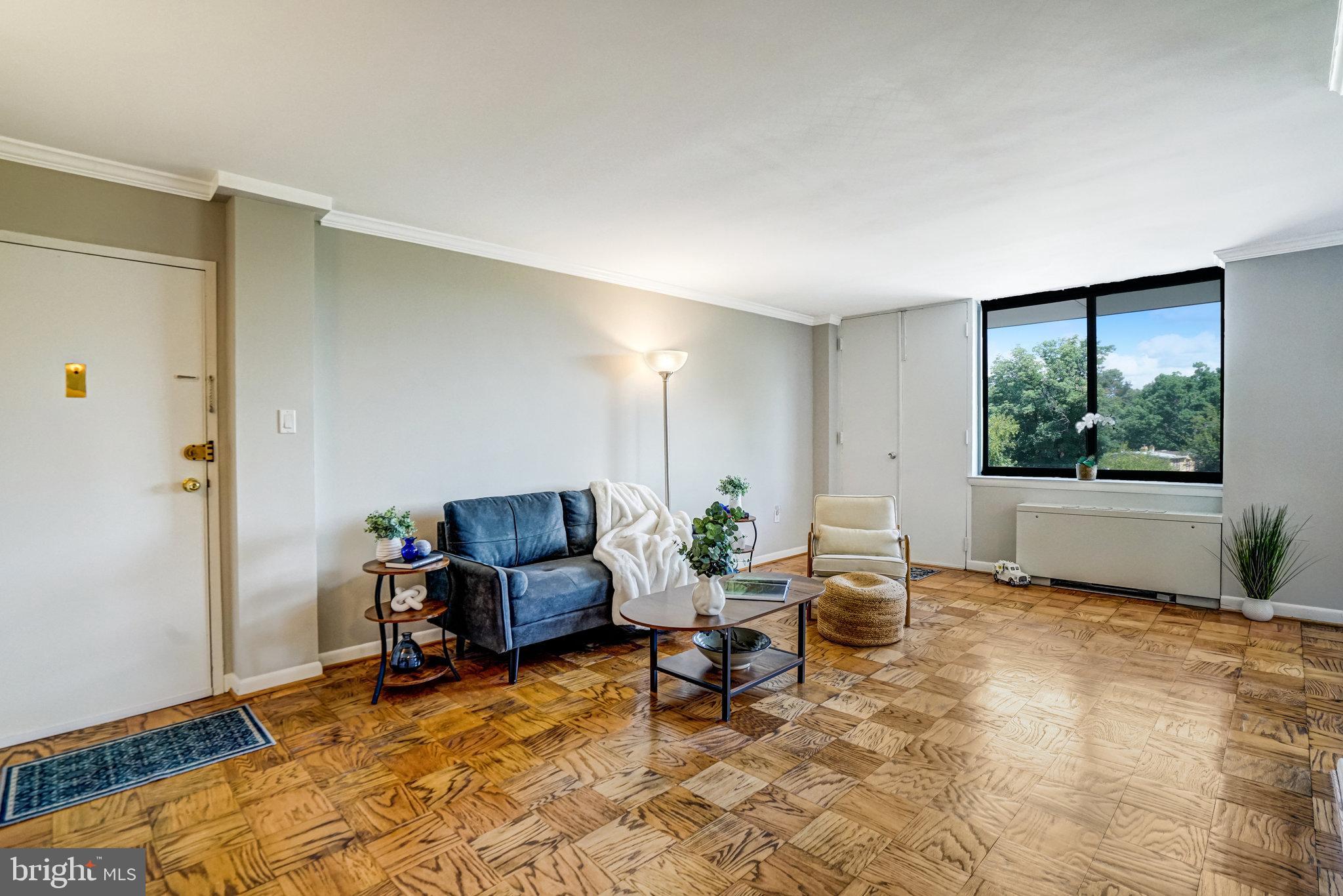 CARLYN PLACE - Residential