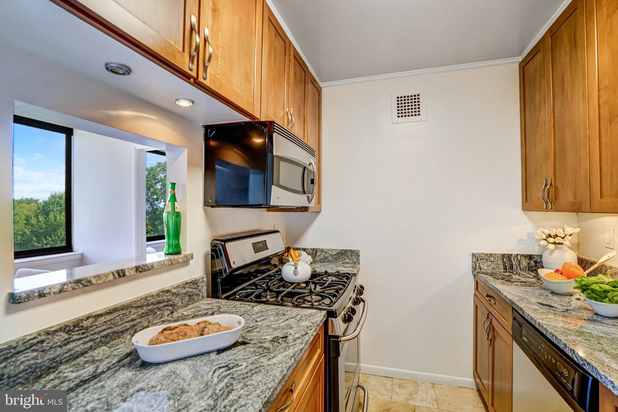 CARLYN PLACE - Residential